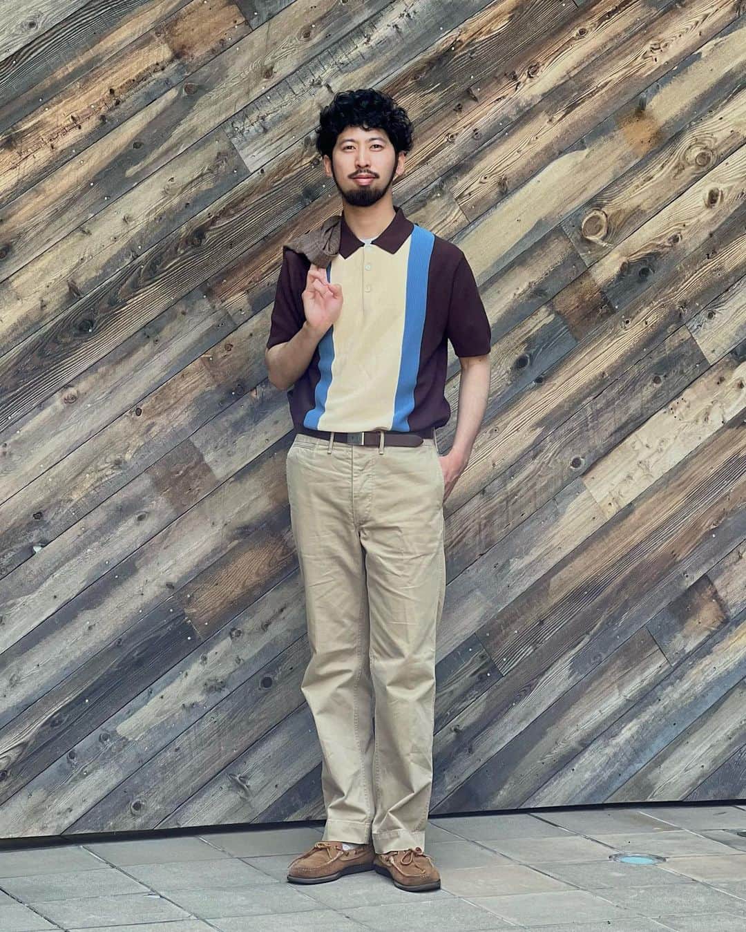 BEAMS+さんのインスタグラム写真 - (BEAMS+Instagram)「・ BEAMS PLUS RECOMMEND.  <BEAMS PLUS>  "Cotton knit striped polo shirt"  The classic look of this polo shirt features a switch in fabric pattern between the front and back. The dry touch is also attractive and suitable for spring and summer. Please enjoy it with a wide range of coordinates such as jacket styles.  -------------------------------------  クラシックな表情のポロシャツは、前身頃と後身頃の生地パターンの切り替えが特徴的。春夏には適したドライなタッチも魅力的です。ジャケットスタイル等幅広いコーディネートでお楽しみ下さい。    #beams #beamsplus #beamsplusharajuku  #harajuku #mensfashion #mensstyle #stylepoln #menswear #poloshirt」5月29日 20時08分 - beams_plus_harajuku