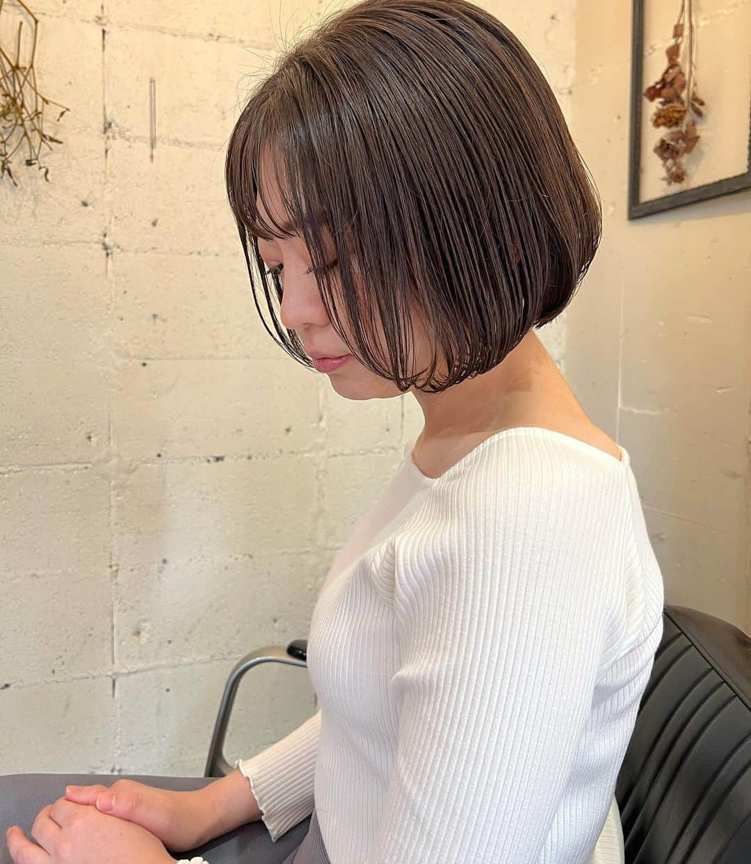 YU-U（工藤由布）さんのインスタグラム写真 - (YU-U（工藤由布）Instagram)「むらcut✂︎ 丸みボブでやわらか〜く🤍 ハンサムショートからどんどん変わっていって楽しいね😊👍🏻 色々報告待ってる😌 ・・・ #uアレンジ #Aperoヘア #ボブ #丸みボブ」5月29日 20時14分 - nyan22u22nyan