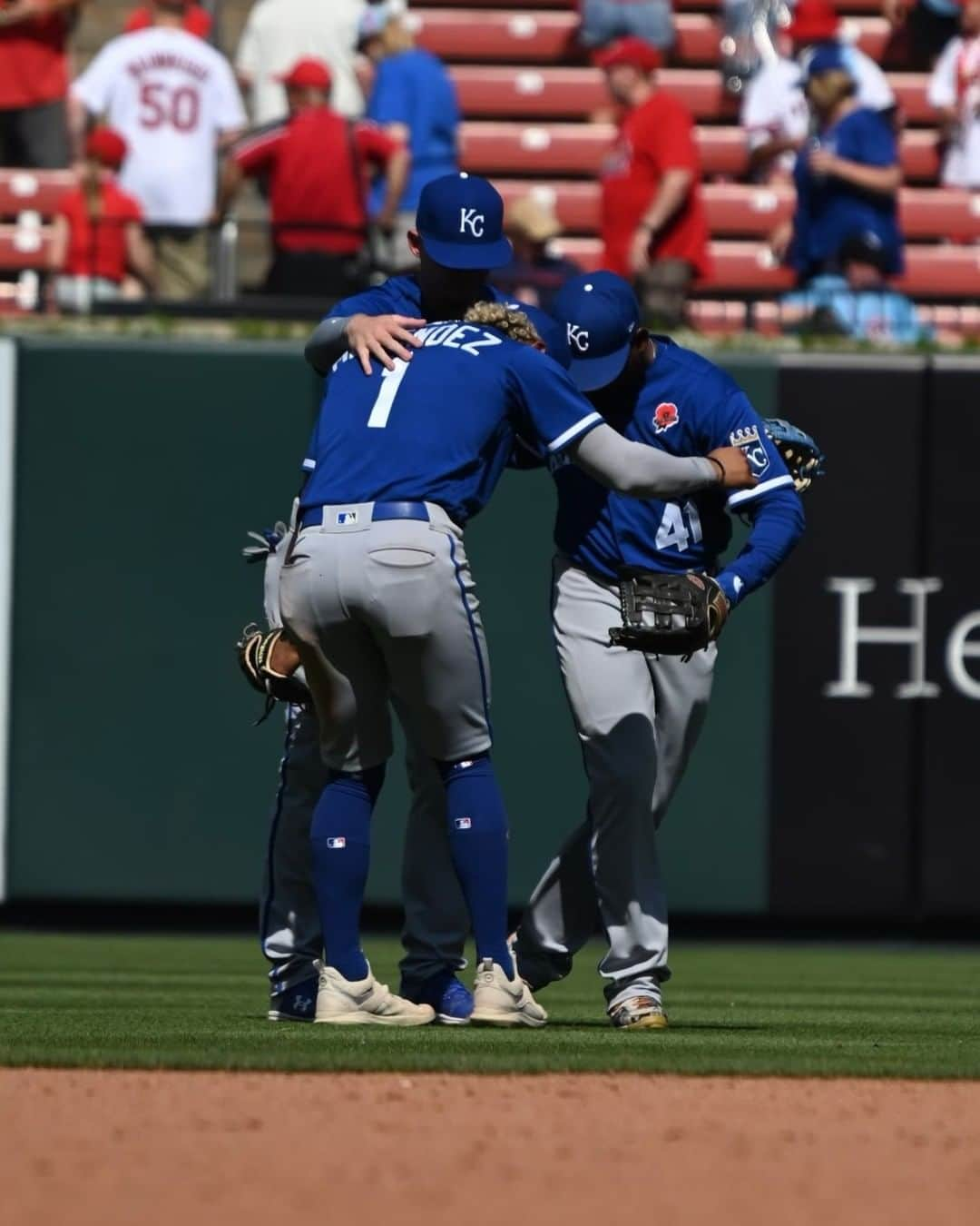 カンザスシティ・ロイヤルズさんのインスタグラム写真 - (カンザスシティ・ロイヤルズInstagram)「Shutout in St. Lou. #HEYHEYHEYHEY」5月30日 6時31分 - kcroyals