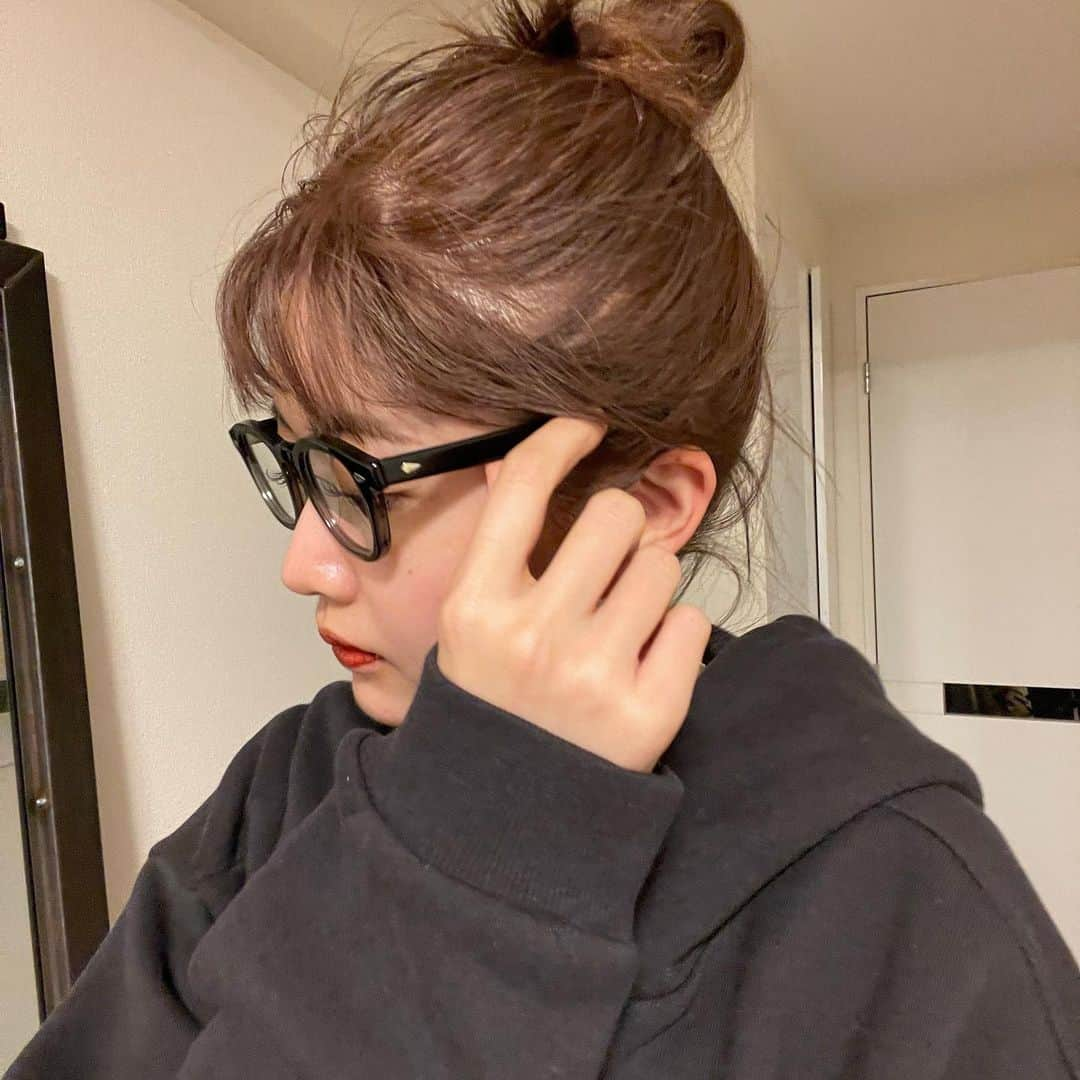 吉成亜美さんのインスタグラム写真 - (吉成亜美Instagram)「🤓  #outfit#jantiques#jantiques内田商店#addidas#pradasport#gentlemonster#eyewearstyle」5月29日 22時13分 - amiyoshinari