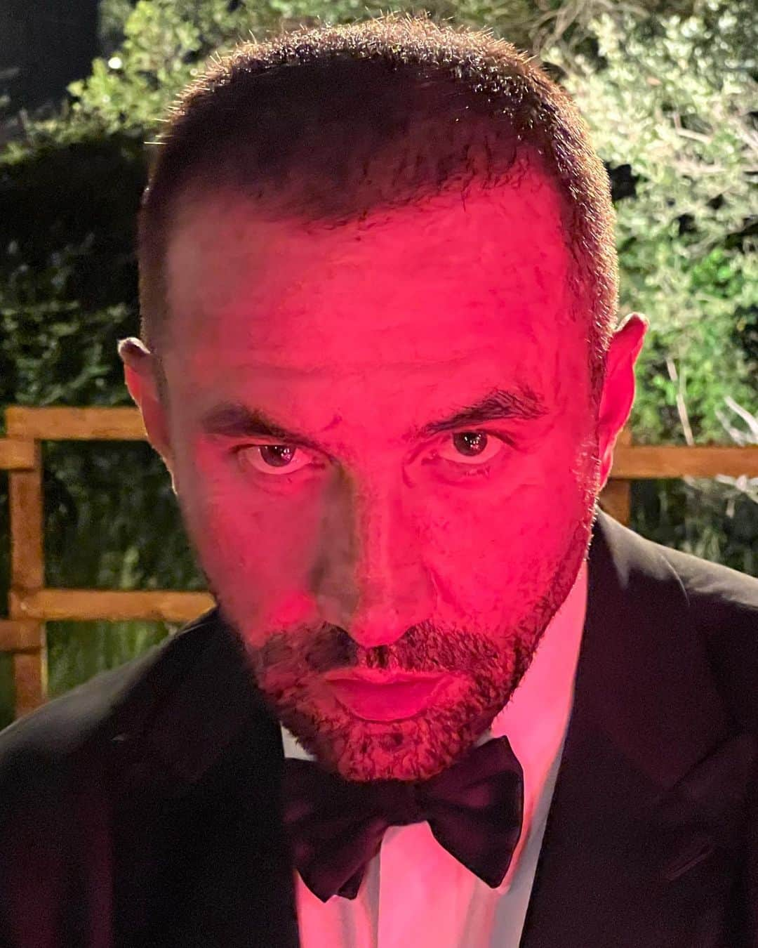 リカルド・ティッシさんのインスタグラム写真 - (リカルド・ティッシInstagram)「Black tie & grills 🖤」5月29日 22時29分 - riccardotisci17