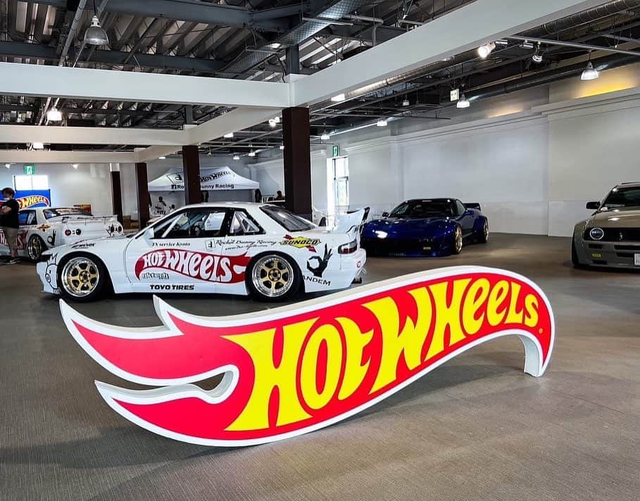 WORKさんのインスタグラム写真 - (WORKInstagram)「Clean Culture  Hot Wheels  #workwheels #workwheelsjapan #workmeister #workmeisterl1 #cleanculture #hotwheels #trakyoto #pandem #nissan #silvia @hotwheelsofficial  @trakyoto  @pandemjapan  @n.toshiking」5月29日 22時41分 - workwheelsjapan