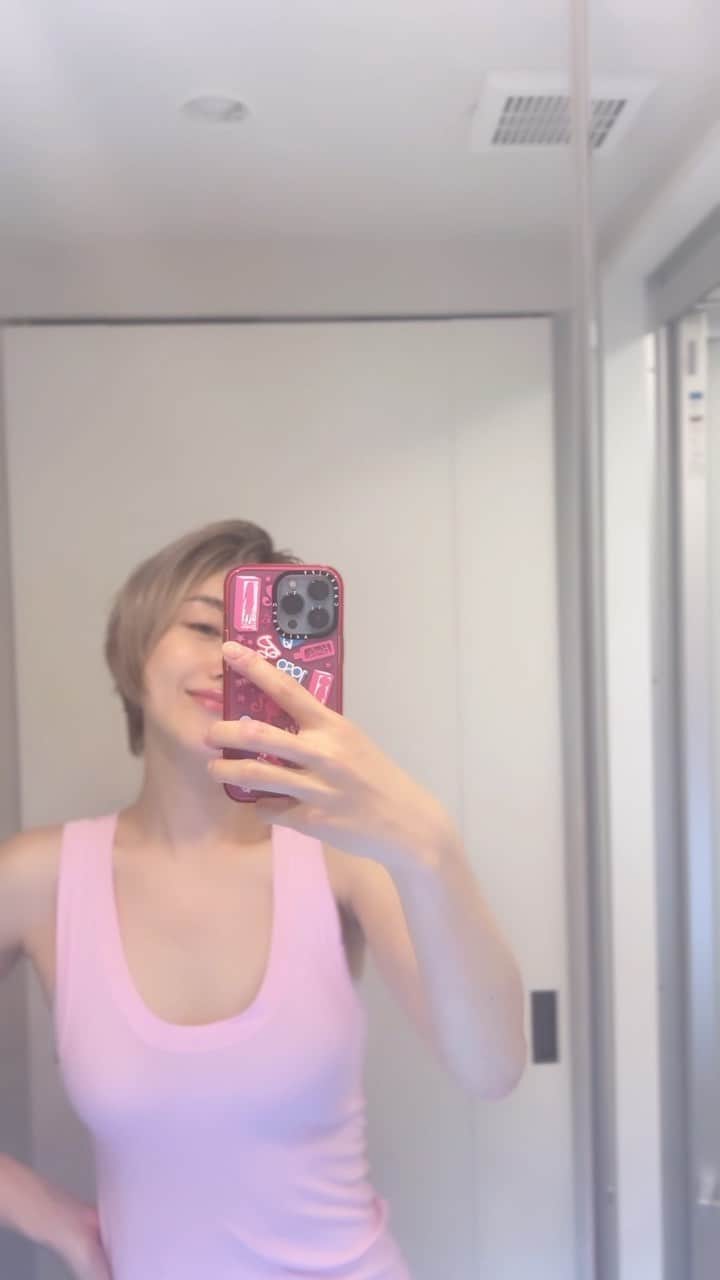 &mのインスタグラム：「なんか調子悪いな。肌。って思ったら。ただただ労わってあげて🫶🏻」