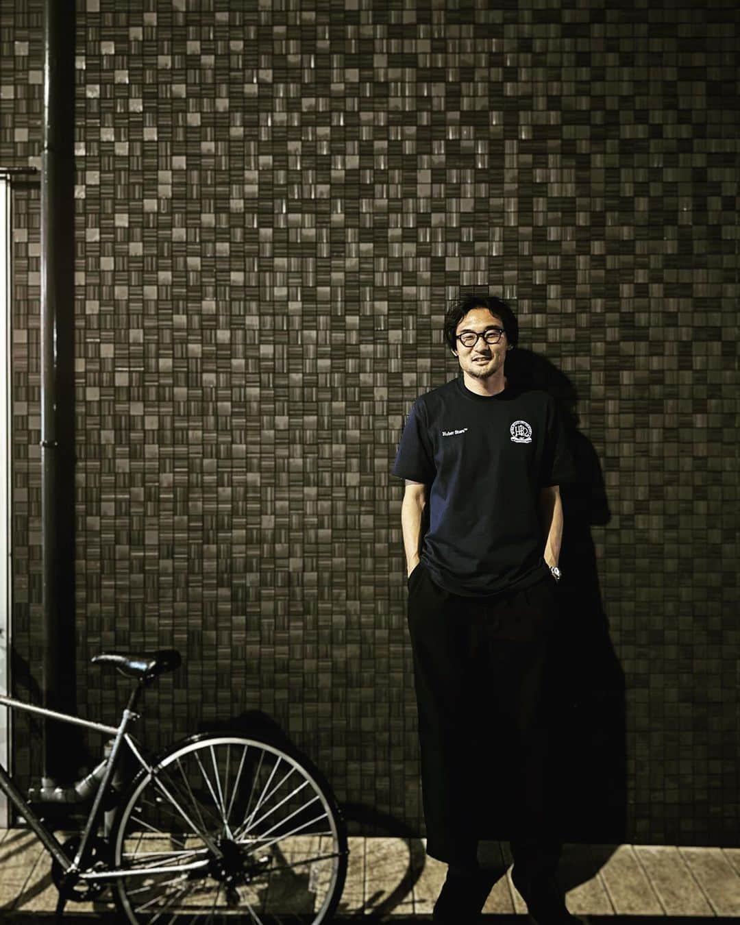 長谷川悠のインスタグラム：「10年前は大宮でショップ店員だった @tkcsato1002 も帰ってきたら東京のファッションアイコンになってました。 @_huberstore   #実は昔から結構参考にさせてもろてました #せっかく江戸におるので服も楽しんどります」