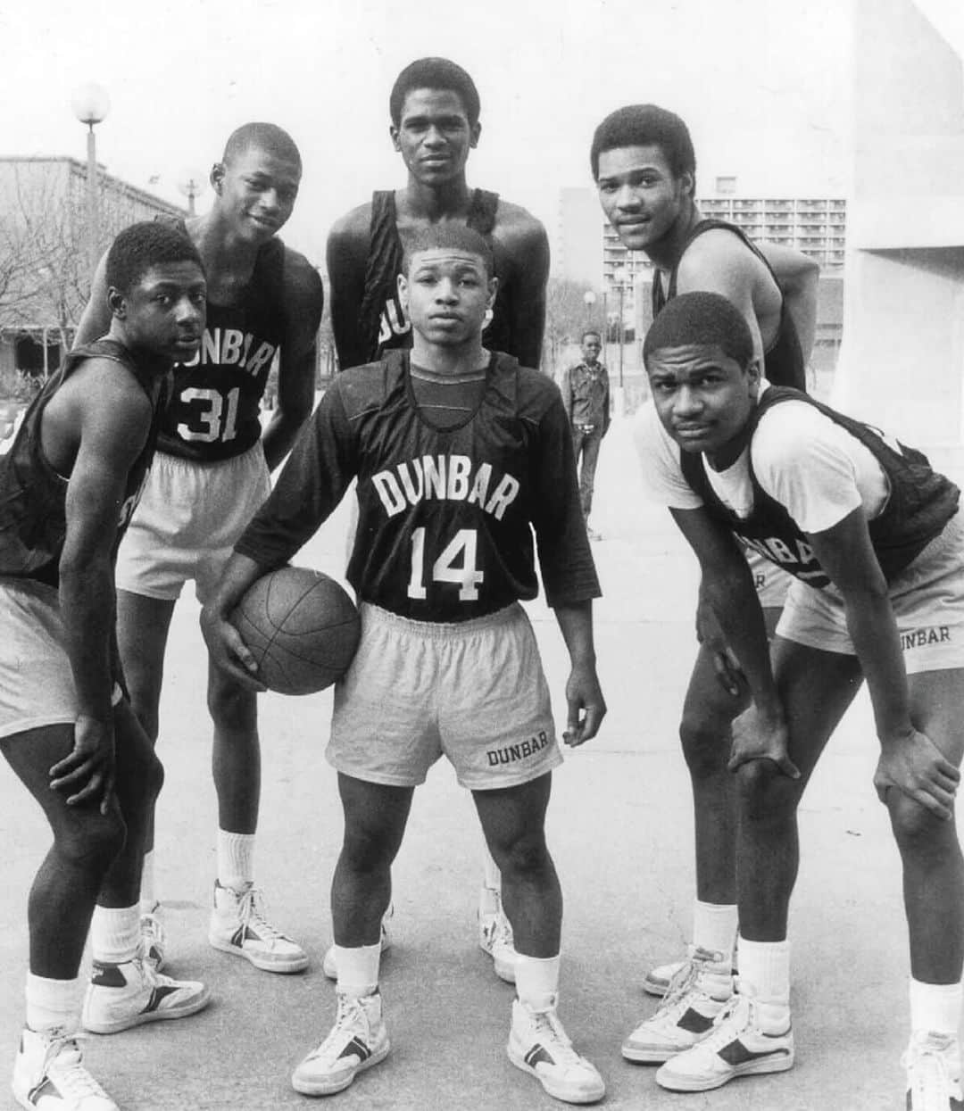 レイ・アレンさんのインスタグラム写真 - (レイ・アレンInstagram)「In this picture is the Dunbar high school basketball team circa 1981. In the center is 5 foot 3 inch @therealmuggsy Do you think he listened to people when they told him he was too small to play basketball? Too often I hear parents say, “my son isn’t tall enough to play basketball so he is gonna focus on something else”🤦🏾‍♂️ Parents, stop telling your kids what you think they can’t do because you can’t see it. Our kids deal with enough negativity in the world, they don’t need it coming from their own house. #davidwingate #reggielewis #reggiewilliams」5月29日 22時58分 - trayfour