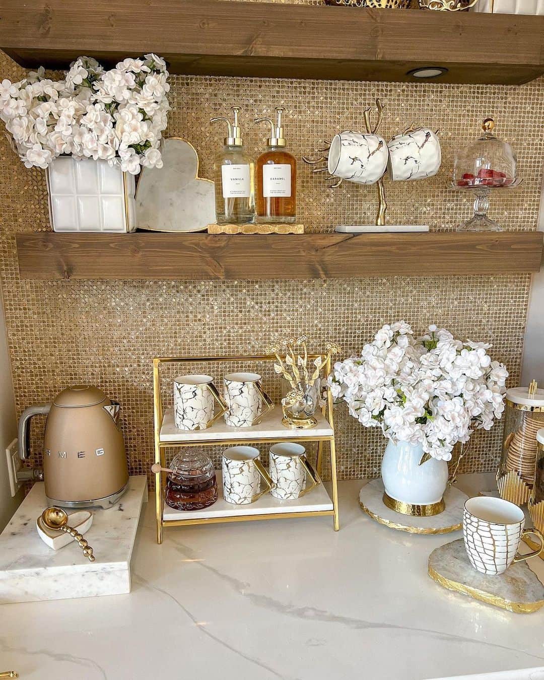 のインスタグラム：「Happy Memorial Day, IMHD Family🎆We love a long weekend with a 35% Off Sitewide Memorial Day Sale! Grab your favorites today before they’re all sold out! Sale ends TONIGHT, Monday May 29th at Midnight.  Link in bio inspiremehomedecor.com」