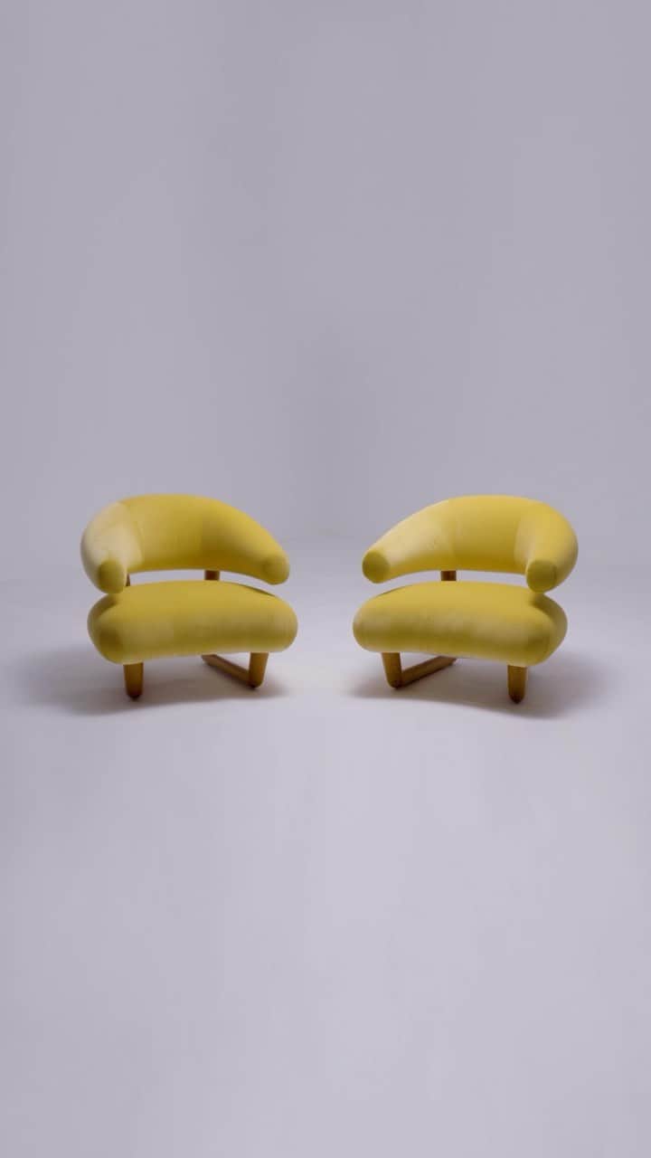 クリスティーズのインスタグラム：「Jean Royère renown French post-war interior designer is a leading force in 20th century design. The ‘Sculpture’ series of furnishings remain true to Royère’s ethos of designs – that design is elemental and comfortable. “A well-studied design for furniture, its shape, its volume, will always endure”.  The lines here are ever moving, encouraging the viewer to explore all sides of the seating…from side to side, the reverse and to aerial observation. Furthermore, the exposed structure with cantilevered supports and negative space near back rest peaks curiosity. This expressive and artistic approach to design is further enhanced by a luxurious upholstery that motivates a sitter to stay awhile.  Register to bid today for our upcoming Design sale in New York, 8 June!」