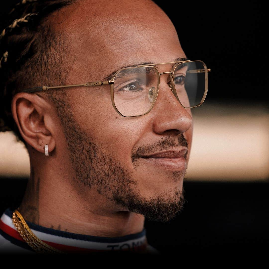 ポリスさんのインスタグラム写真 - (ポリスInstagram)「Actions speak louder than words. Make yours the boldest, like @lewishamilton and @mercedesamgf1 do	⁣ #PoliceLifestyle #AudacityWanted #SS23 #PoliceSunglasses #Origins57」5月29日 23時30分 - policelifestyle