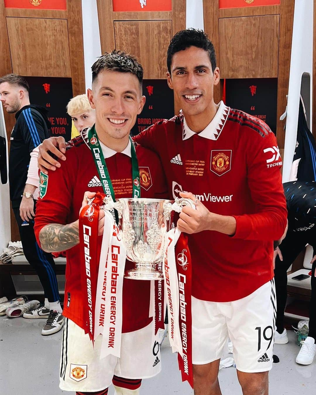 ラファエル・ヴァラーヌさんのインスタグラム写真 - (ラファエル・ヴァラーヌInstagram)「Champions League. Where this club belongs. A season of successes, learnings and building. The support both home and away has been incredible. One cup final to go, let’s finish strong together at Wembley 😁 #MUFC」5月29日 23時59分 - raphaelvarane