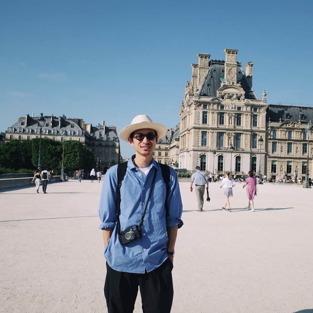 高山都さんのインスタグラム写真 - (高山都Instagram)「日本に帰ってきました！ パリでのトランジットが5時間45分あったので、すこーし空港からエスケープして行った市街地。(タクシーで45分と少し遠いけど、それでも空港よりもパリの街にいたかった。) わたしも夫も初めての初夏のパリ！うわぁーなんて気持ちいいんだーと買い物を放棄して(お土産は諦めた)ただただのんびりお散歩と光合成をしました。  帰国して、荷解きもせずに、近所の町寿司で夜ごはん。 幸せな時間！！ 日本食って最高ー！！  迎えにきてくれた @koki_nishimoto  @stepupll 西本夫妻ほんとありがとう。  食事中も夫と旅の振り返りをずーーっとしてて、話が尽きず、友人たちにもこの感覚シェアしたいーなんて思ったり。 いつか、SNSだけじゃ伝えきれない感じたことは、どこか表現できる機会あればいいなーって思います。」5月29日 23時57分 - miyare38