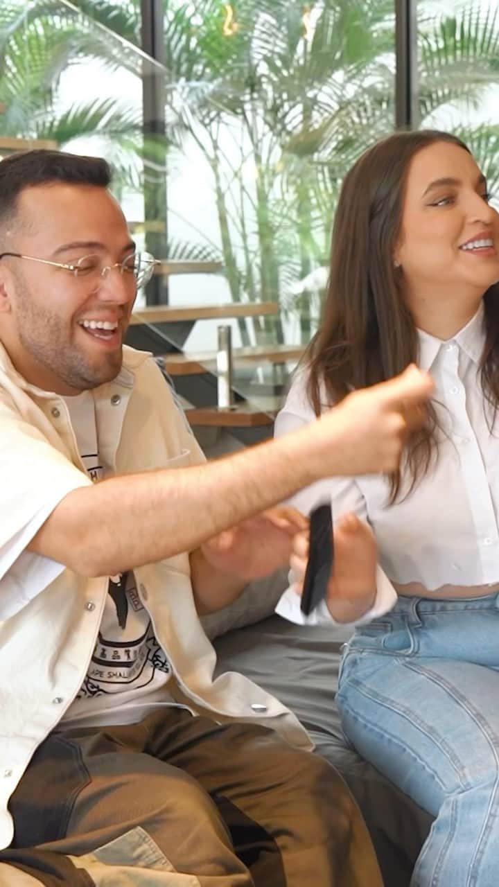 Bruna Unzuetaのインスタグラム：「SAIUUUU! Já tá no ar mais um episódio do #PodEntrar pra vocês! Dessa vez o @lucasranngel fez uma tour em primeira mão da casa da @boounzueta 😱❤️」