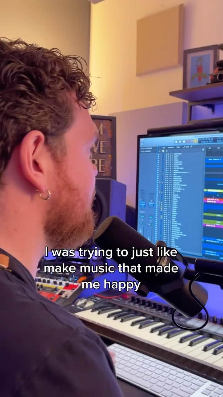 ジャック・ガラットのインスタグラム：「I love the production of this track, I’ve spent a lot of time finessing the sounds and pushing myself as a producer. Took it to @rudimentaluk to add sone spice and They fucking nailed it. if summer had a sound it would be this xx」