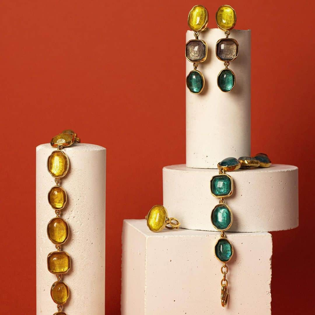 グーセンス パリのインスタグラム：「Precious and joyful Cabochons for summer   #goossensparis」