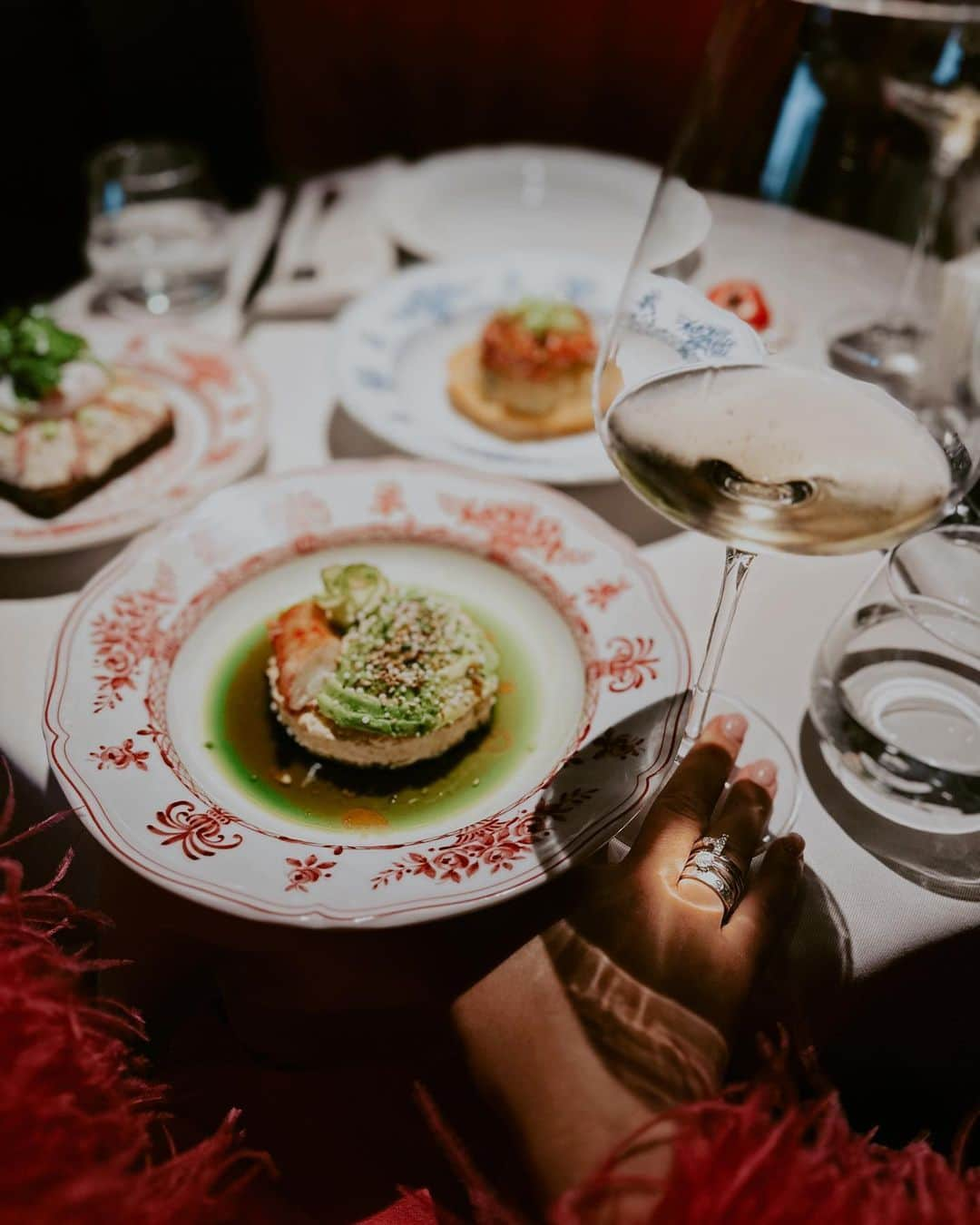 クリスティーナ・クレイトさんのインスタグラム写真 - (クリスティーナ・クレイトInstagram)「Birthday dinner🩷 Те редкие и особенные моменты вдвоем」5月30日 1時34分 - kristabelkrayt