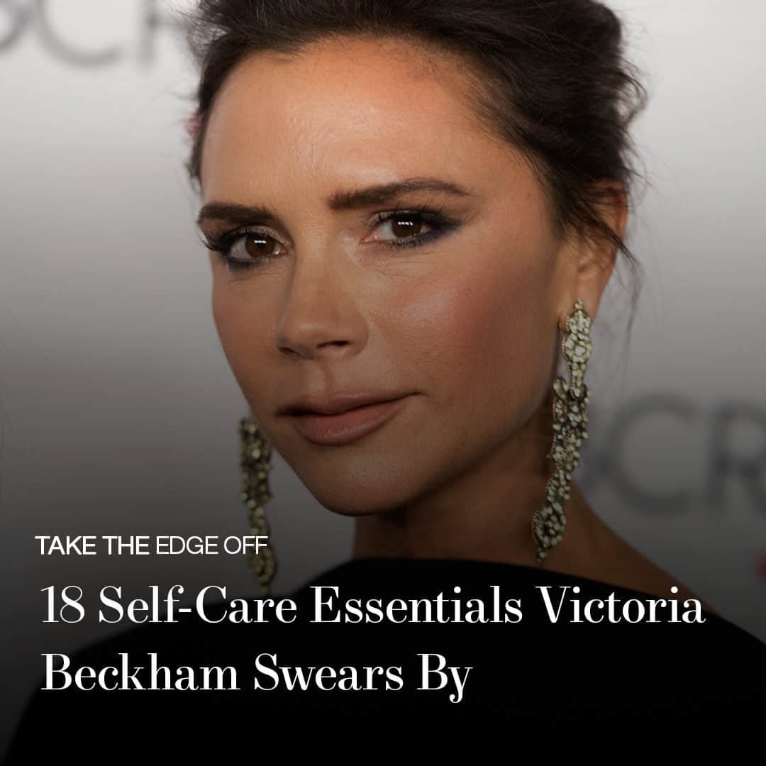 Harper's BAZAARさんのインスタグラム写真 - (Harper's BAZAARInstagram)「You didn’t have to be a kid in the ‘90s to know @victoriabeckham as one fifth of the iconic Spice Girls. While the legendary band is well-known for its fashion takes uniquely tailored to each member’s personality, the singer and designer says that it’s the beauty looks that have always piqued her interest.   “Beauty has always been a passion of mine, and it really began during my time in the Spice Girls,” she says. “I always enjoyed sitting in makeup chairs, learning tips and tricks whilst discovering my personal makeup preferences.”  At the link in bio, we caught up with Beckham to hear more about how she recharges and re-centers on a regular basis — warm baths and morning workouts included.」5月30日 7時20分 - harpersbazaarus