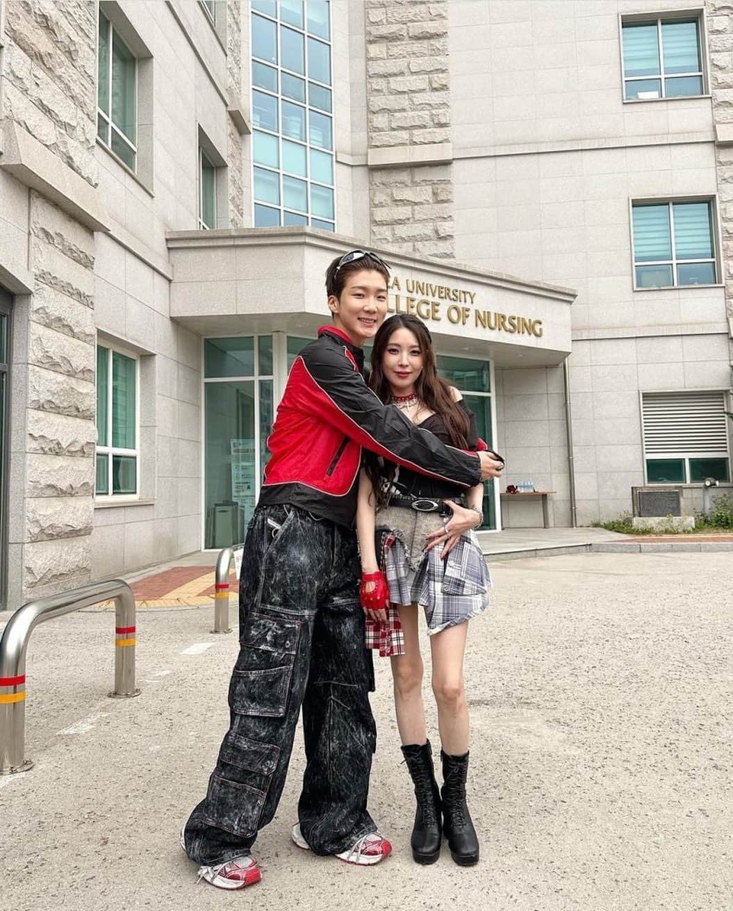 BoAのインスタグラム：「반가운 승훈이~~🖐️」