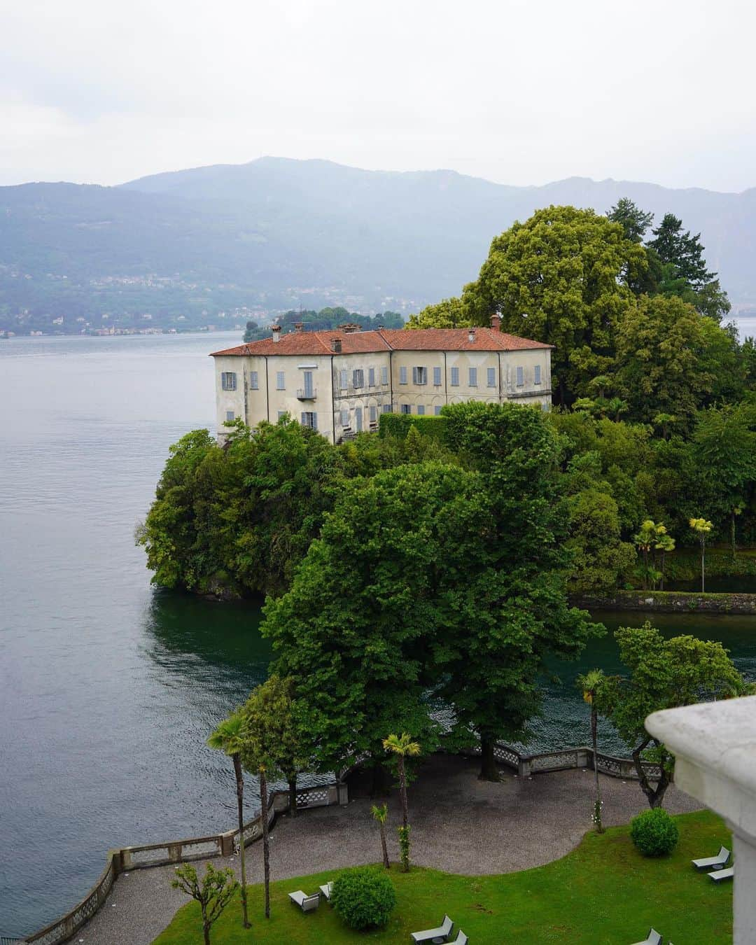 ガラ・ゴンザレスさんのインスタグラム写真 - (ガラ・ゴンザレスInstagram)「When in lago maggiore 🍝」5月30日 2時20分 - galagonzalez