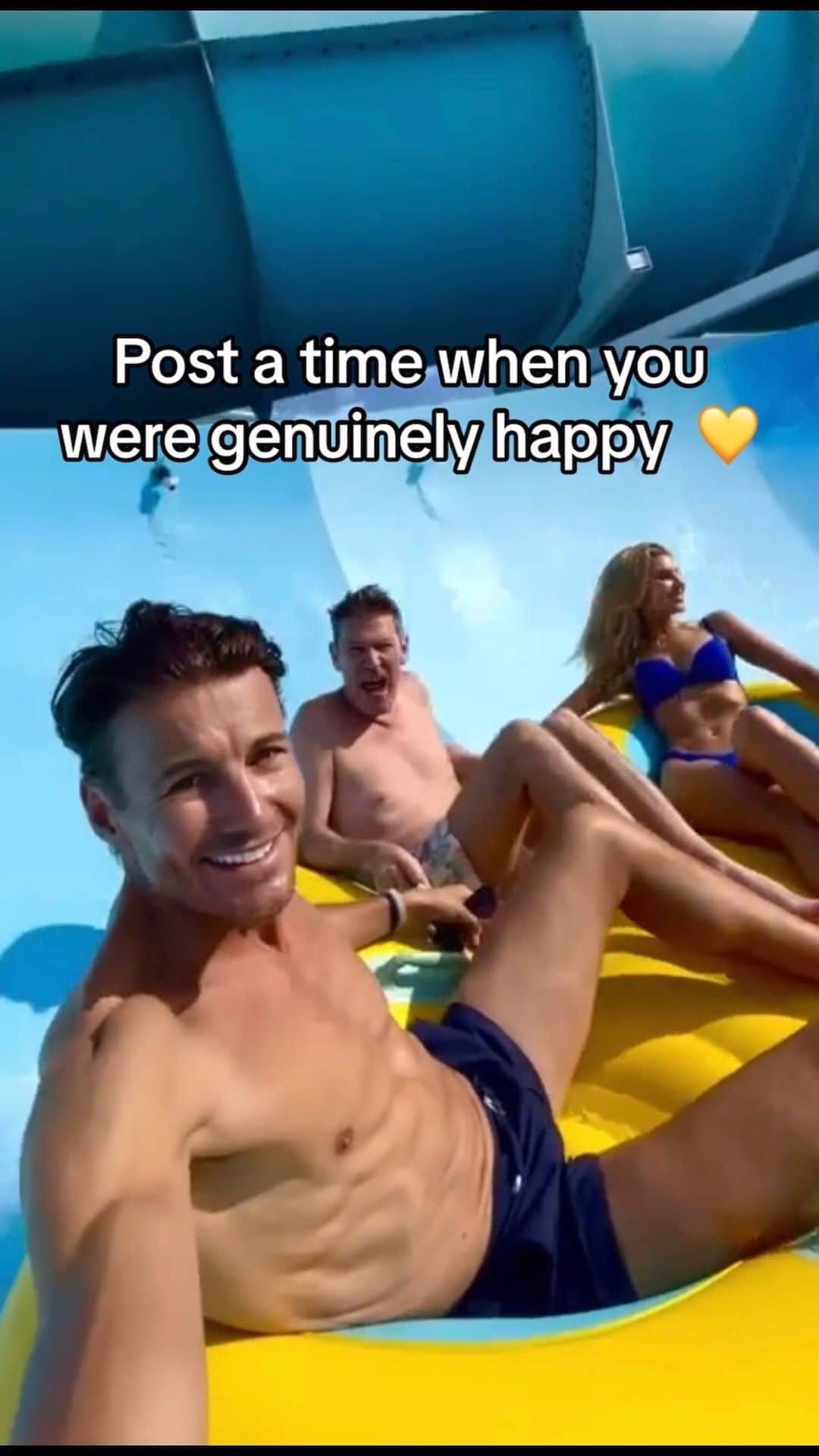 Ashley Haasのインスタグラム：「I strongly suggest a trip to the Bahamas 🇧🇸 What an incredible weekend! 💛🤗🙌🏼 #friends who #waterpark  together stay together  @nassaucruiseport @globalportsholding  #nassaucruiseport #GPH #nassaureimagined」