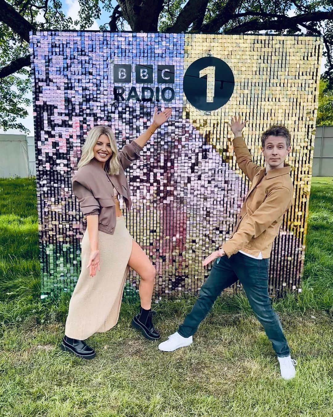 Mollie Kingさんのインスタグラム写真 - (Mollie KingInstagram)「Big Weekend Over and Out」5月30日 4時13分 - mollieking