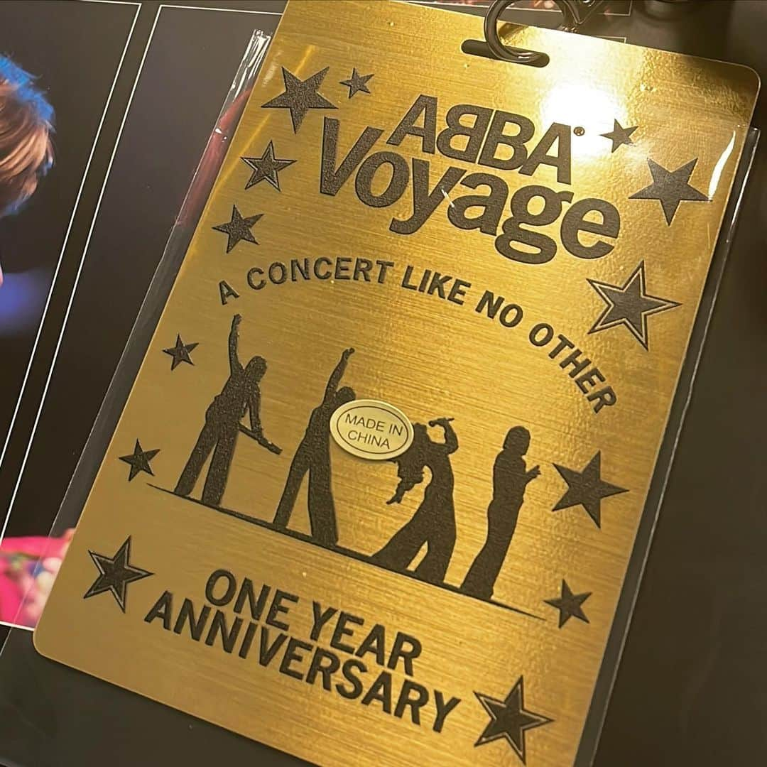 リトル・ブーツさんのインスタグラム写真 - (リトル・ブーツInstagram)「Happy 1 year anniversary @abbavoyage ! Grateful for all the special people this magical show has brought into my life 🙏💗  #abbavoyage #abba #abbavoyageanniversary」5月30日 5時30分 - littlebootsmusic