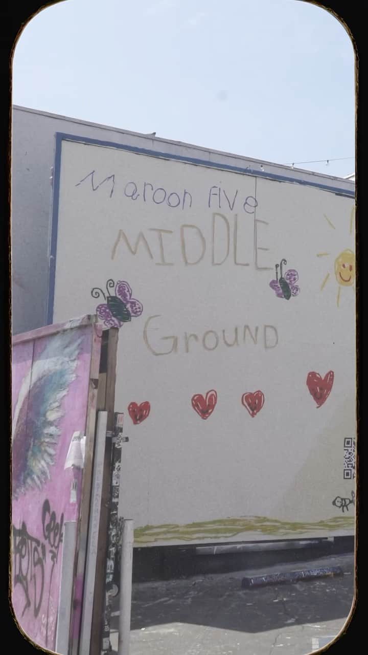 Maroon 5のインスタグラム：「Thank you for celebrating the release of “Middle Ground” with us, L.A. 🦋☀️」