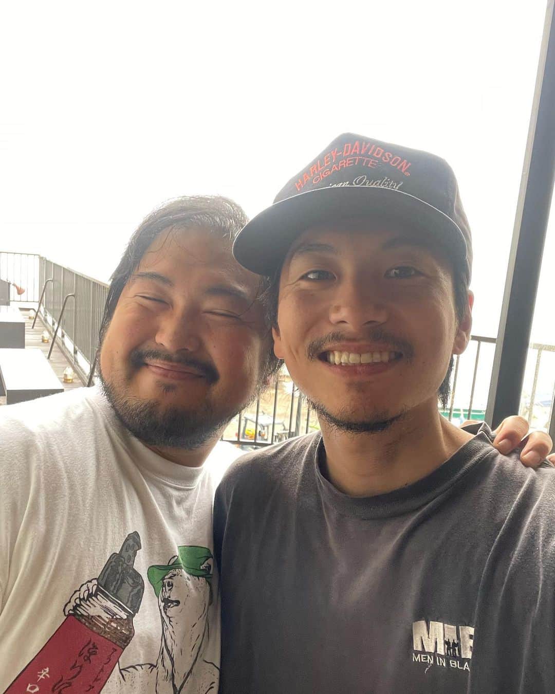 宮崎秋人さんのインスタグラム写真 - (宮崎秋人Instagram)「加治さんに会えた。 嬉しい。  ペンディングされた世界で髭も伸び放題です。  #ペンディングトレイン #海老原 #明石」5月30日 15時48分 - shuto_miyazaki