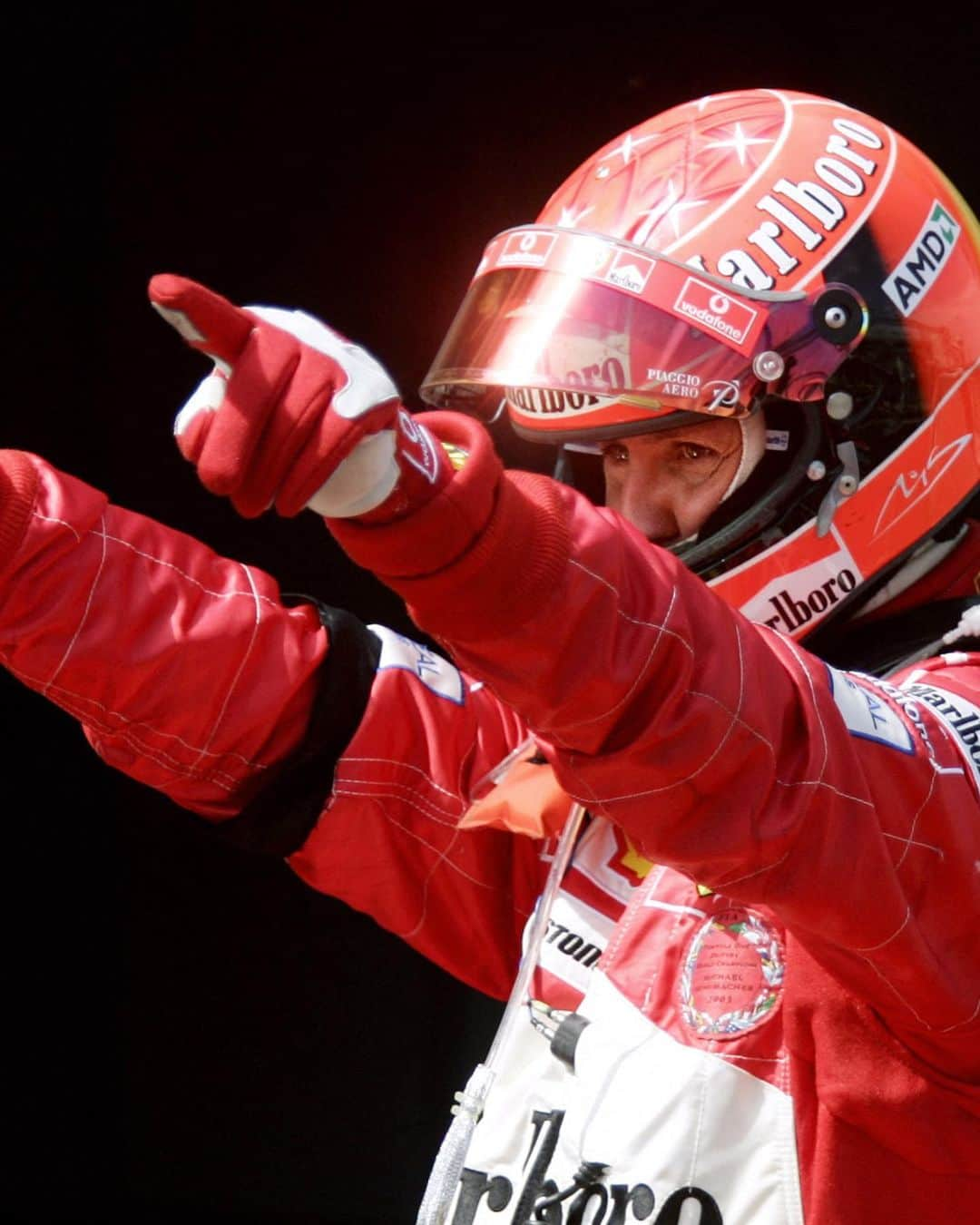 ミハエル・シューマッハのインスタグラム：「When F1 still raced in Germany – back #OTD in 2004, Michael won at the @nuerburgring  That year brought him the last of his 7 world championship titles.   @scuderiaferrari @f1 - pics: AFP」