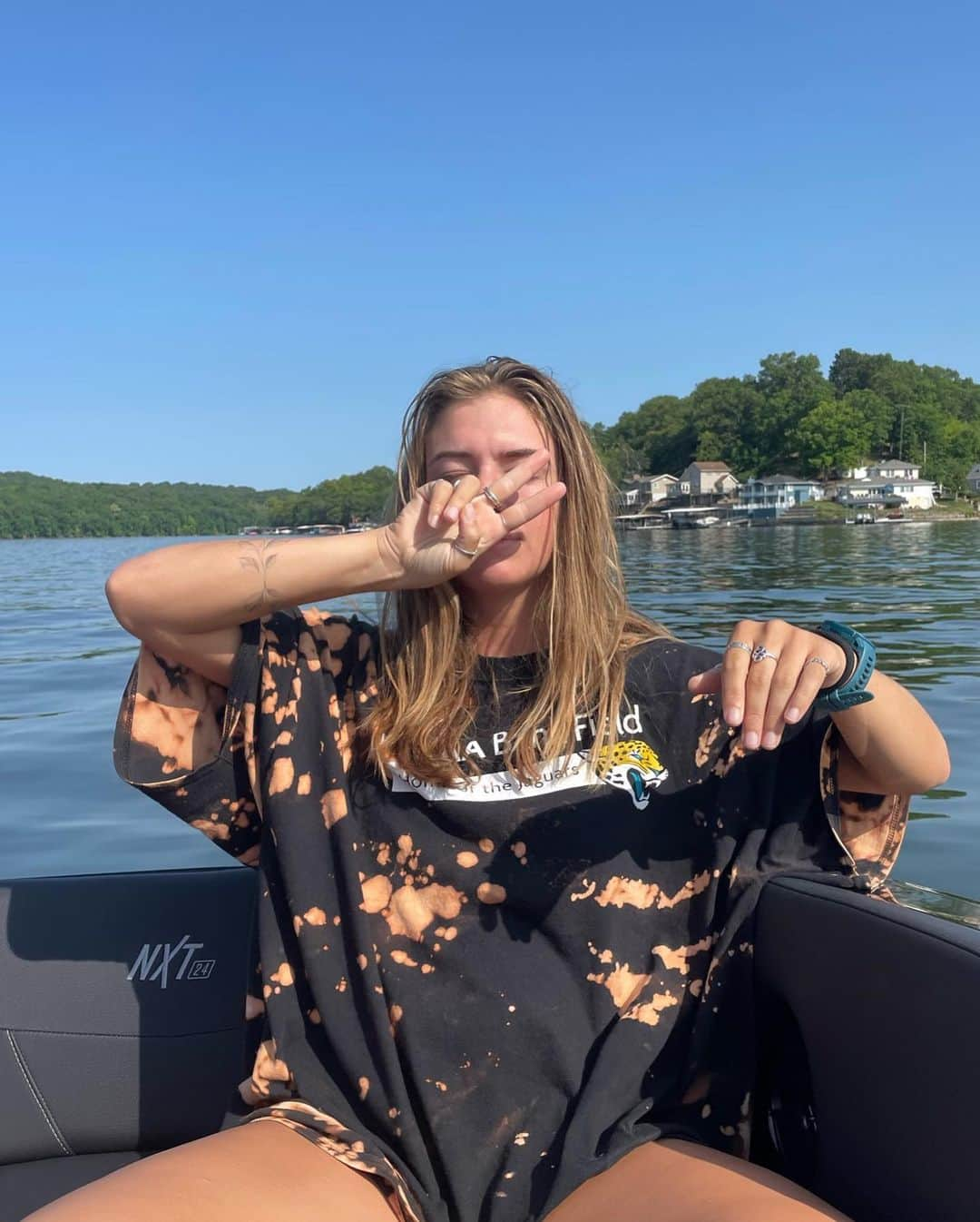 レイチェル・パーソンズのインスタグラム：「lake pics」