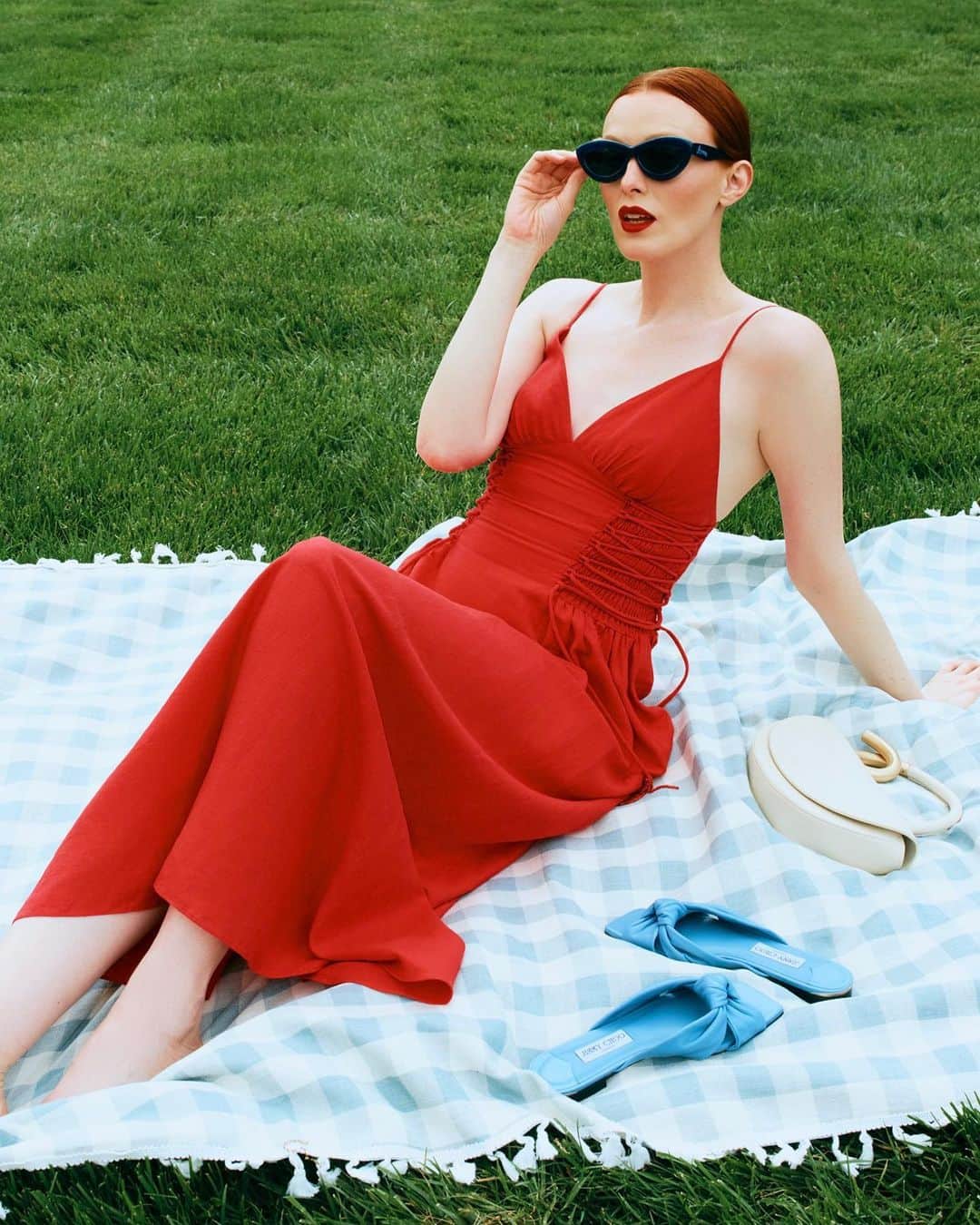 Saks Fifth Avenueのインスタグラム：「This is what summer looks like. 😎☀️ Tap or head to the link in our bio to shop. #Saks」