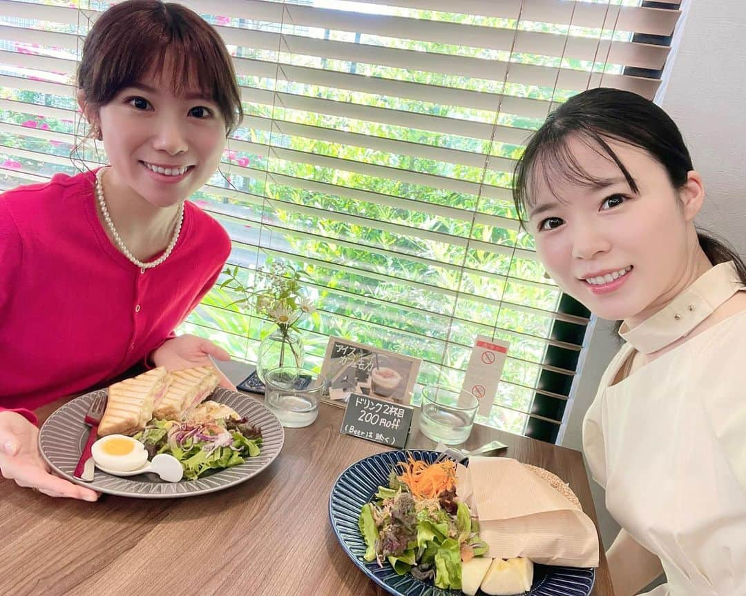 田中碧さんのインスタグラム写真 - (田中碧Instagram)「【お揃いネイル】 ⁡ ランチ女子会💓 頻繁に会っていたら、 ネイルまで似てきました💅 ⁡ ⁡ #ランチ女子会 #女子会 #ネイル #お揃いネイル #田中碧 #lunch #💅」5月30日 18時00分 - aoi.tanaka.0523