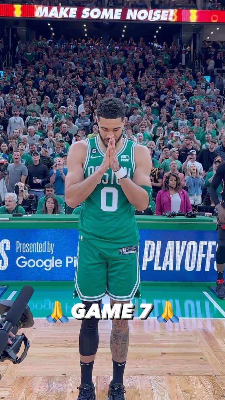 ボストン・セルティックスのインスタグラム：「Will Boston make history? @jaytatum0 and the Celtics take on the Heat live NOW on TNT ‼️」