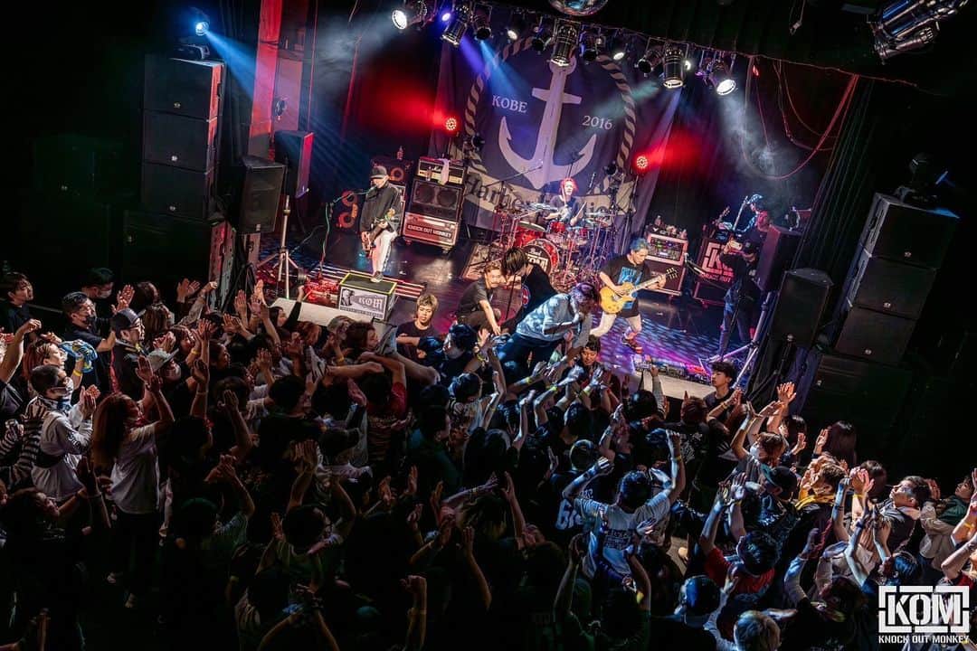 ナオミチさんのインスタグラム写真 - (ナオミチInstagram)「5/26 @kobe_harborstudio  7周年  5/27 COMINGKOBE23  怒涛の2daysありがとうございました🔥  強い想いと刺激しかなかった2days‼️  26日はあきさん、ハーバースタジオスタッフの皆様に感謝🙏  27日はカミング実行委員会、ボランティアの皆様に感謝🙏  まだまだやれる🥁 気合い入れていきます🔥」5月30日 10時16分 - naomichi_kom_rideme