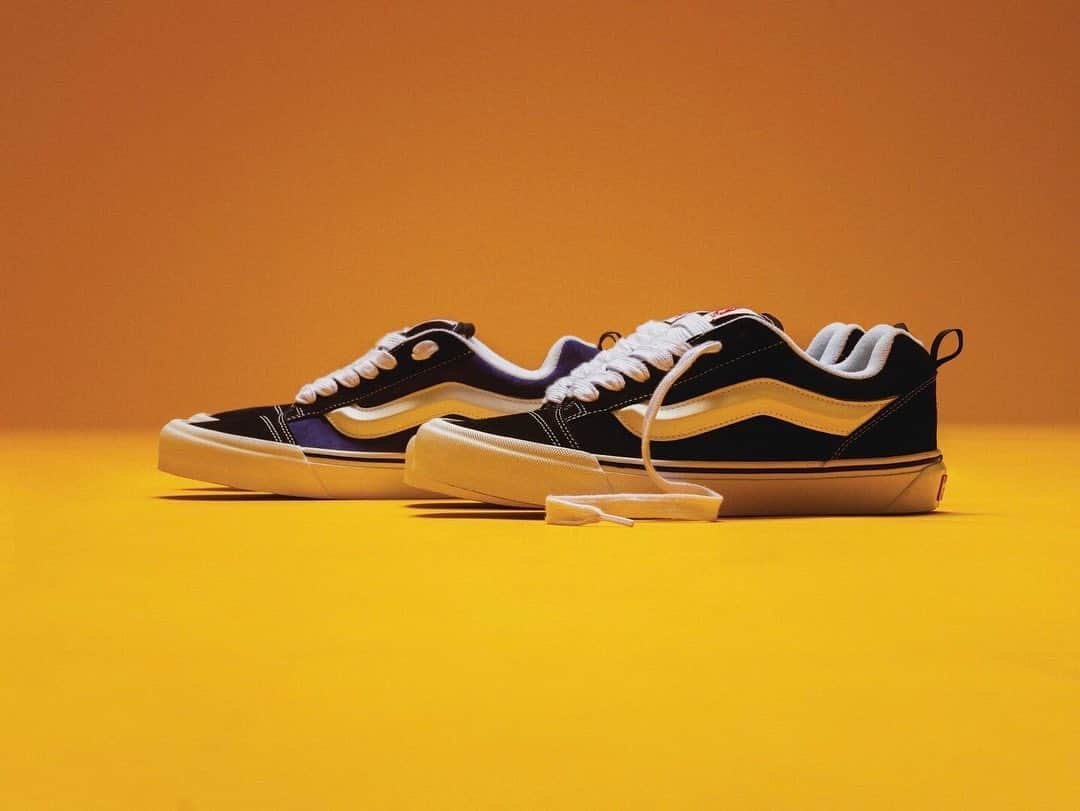 beams_harajuku_officialさんのインスタグラム写真 - (beams_harajuku_officialInstagram)「… VANS “KNU SKOOL Collection” 6.1（Thu.）Release at BEAMS HARAJUKU  『OLD SKOOL（オールドスクール）』のクラシックなシルエットを再解釈した 『KNU SKOOL（ニュースクール）』を発売します。 ボリューム感のあるシュータンとライニング、丈夫なスエードアッパー、特徴的なラバーワッフルアウトソール、そしてエンボス加工されたサイドストライプなど、90年代のスケートシューズを彷彿させるディテールが詰め込まれた一足。  発売に際して、ビームス 原宿ではPOP UPイベントを開催。期間中に『KNU SKOOL』をお買上げのお客様に、先着でブランドオリジナルのトートバッグを配布いたします。（※数に限りがございます） この機会をお見逃しなく。  【開催期間】 2023年6月1日（木）〜6月14日（水） . @vans  @vansjapan  @beams_harajuku  @beams_official  @beams_mens_casual  #vans #beams」5月30日 11時39分 - beams_harajuku