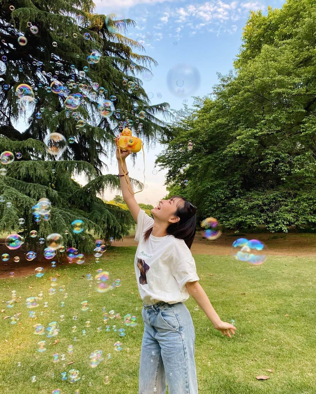 なつぴぴさんのインスタグラム写真 - (なつぴぴInstagram)「picnic day🌷🌞 . . 3枚目のベビぴぴが愛しすぎる😂 お天気よくて、気温もちょうどよくて最高だった💗 . . ピクニックのセットは @picnic_mimi で全てレンタルしました🫧 . 案件でもなんでも無いんだけど、手ぶらでおしゃれピクニックできるの最高すぎたから紹介しちゃう😂 . 新宿御苑から徒歩2分のところにあるので、みんなもぜひ見てみてください💗 . . . . . #picnic #ピクニック #おしゃれピクニック #映え #ままコーデ #5ヶ月ベビー #女の子ママ #0歳児ママ #ベビー服 #おしゃれベビー #新宿御苑 #ピクニックレンタル #ピクニックコーデ #赤ちゃん #おでかけ」5月30日 12時01分 - nattsu_pipi