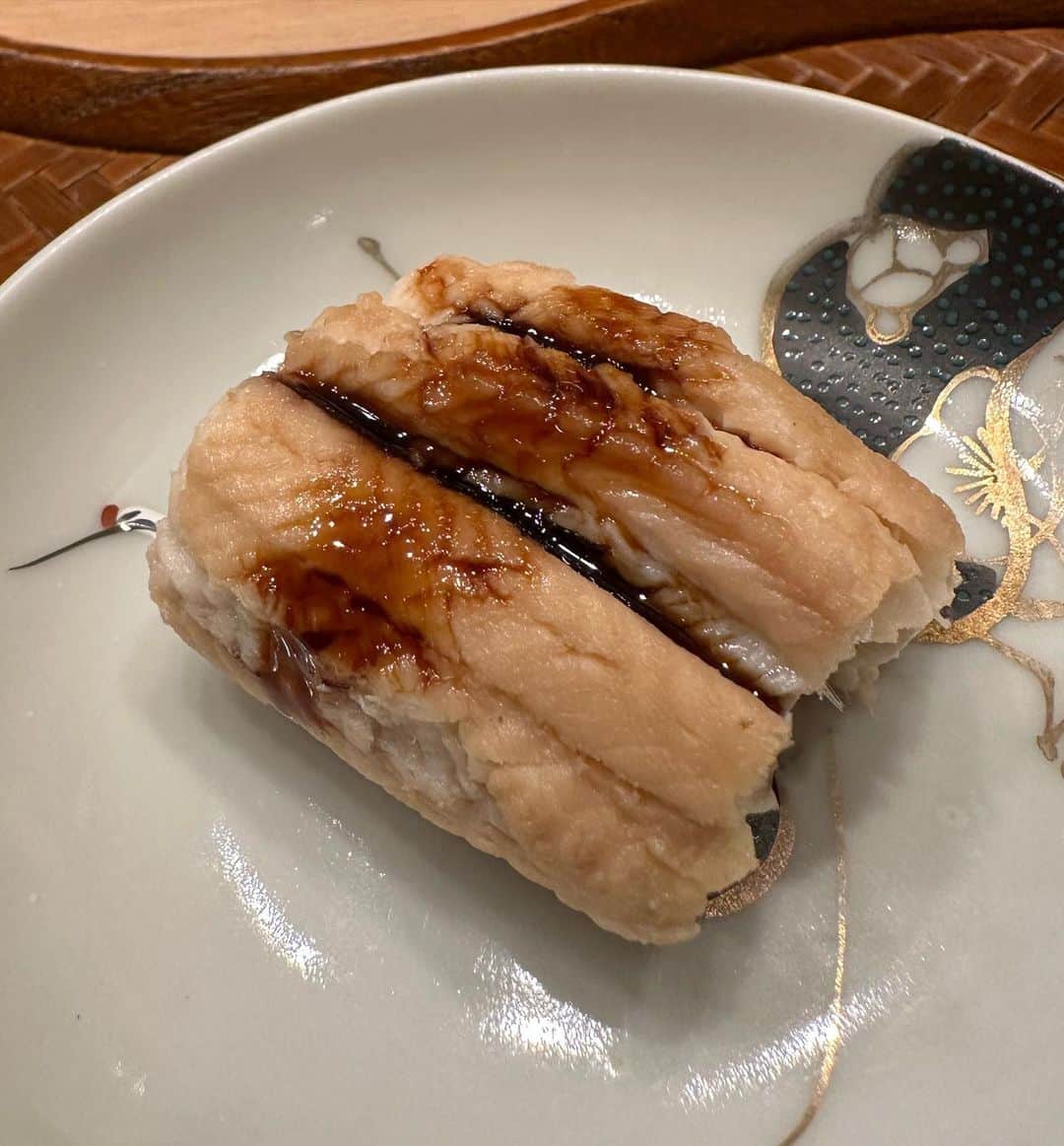 井上公造さんのインスタグラム写真 井上公造instagram「ずっと行きたかった寿司屋に連れて行ってもらいました。4種類の雲丹を使った 