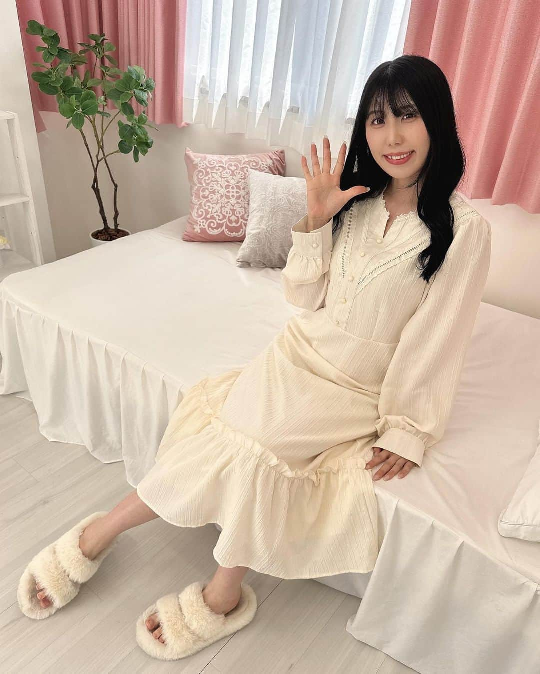 藤咲エレンさんのインスタグラム写真 - (藤咲エレンInstagram)「デジグラさんでイメージ撮ったよ🍑私服だよ！  #谷あづさ #セクシー女優 #グラビア #撮影会モデル #japanesegirl #gravure #gravureidol #javidol #偶像 #粉我 #模特」5月30日 13時57分 - _adus4