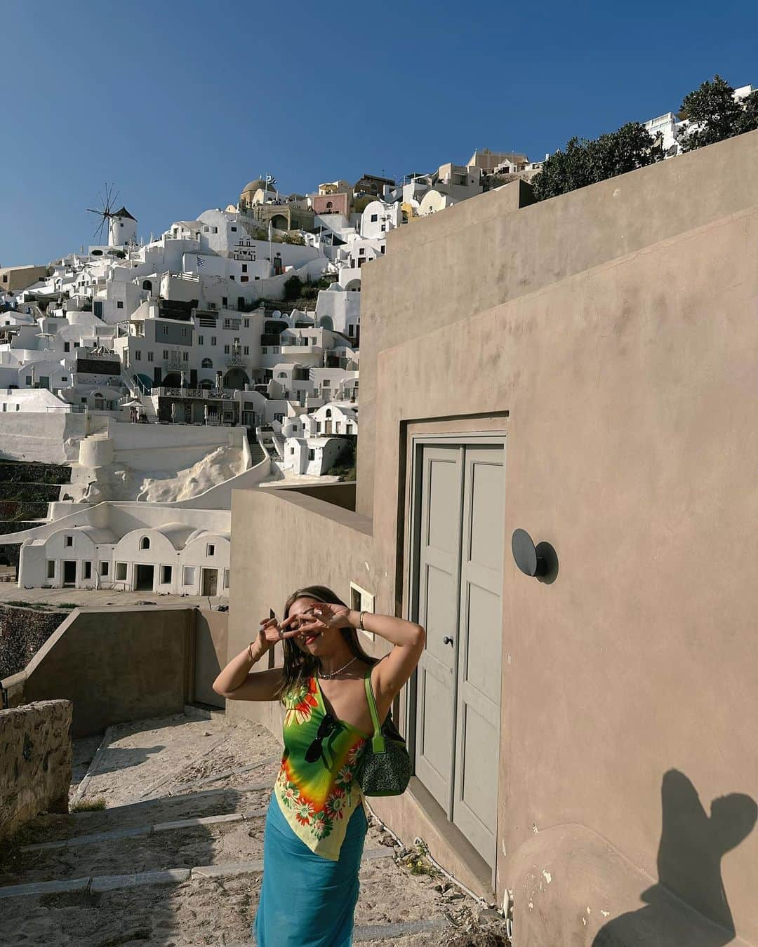 植野有砂さんのインスタグラム写真 - (植野有砂Instagram)「Santorini 😭😭😭💙I missed you so much !!!!!!! 😭💙世界で1番好きかも本当にまた来れてよかった🥹💙すきすきだいすき🫶🏻🫶🏻🫶🏻🫶🏻」5月30日 14時02分 - alisaueno