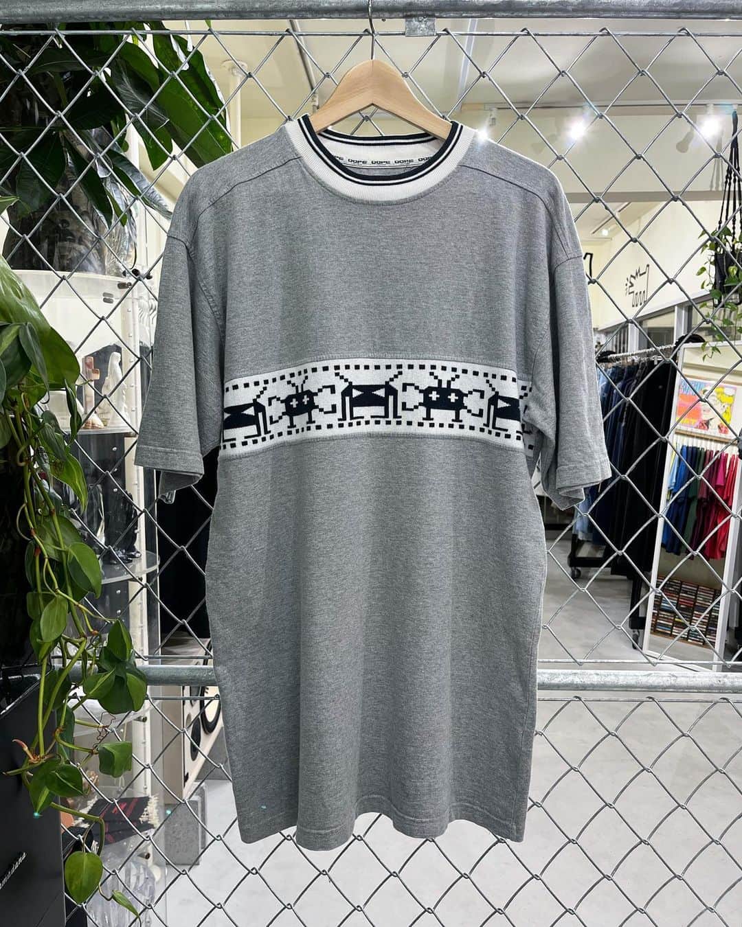 ジャムルのインスタグラム：「OPEN UNTIL 7:00PM . #お問い合わせはお電話で承ります #jammru #osaka  #fashion  #streetstyle  #streetfashion  #vtg  #vintage  #used  #usedclothing  #古着 #古着屋 #ファッション #70s #80s #90s」