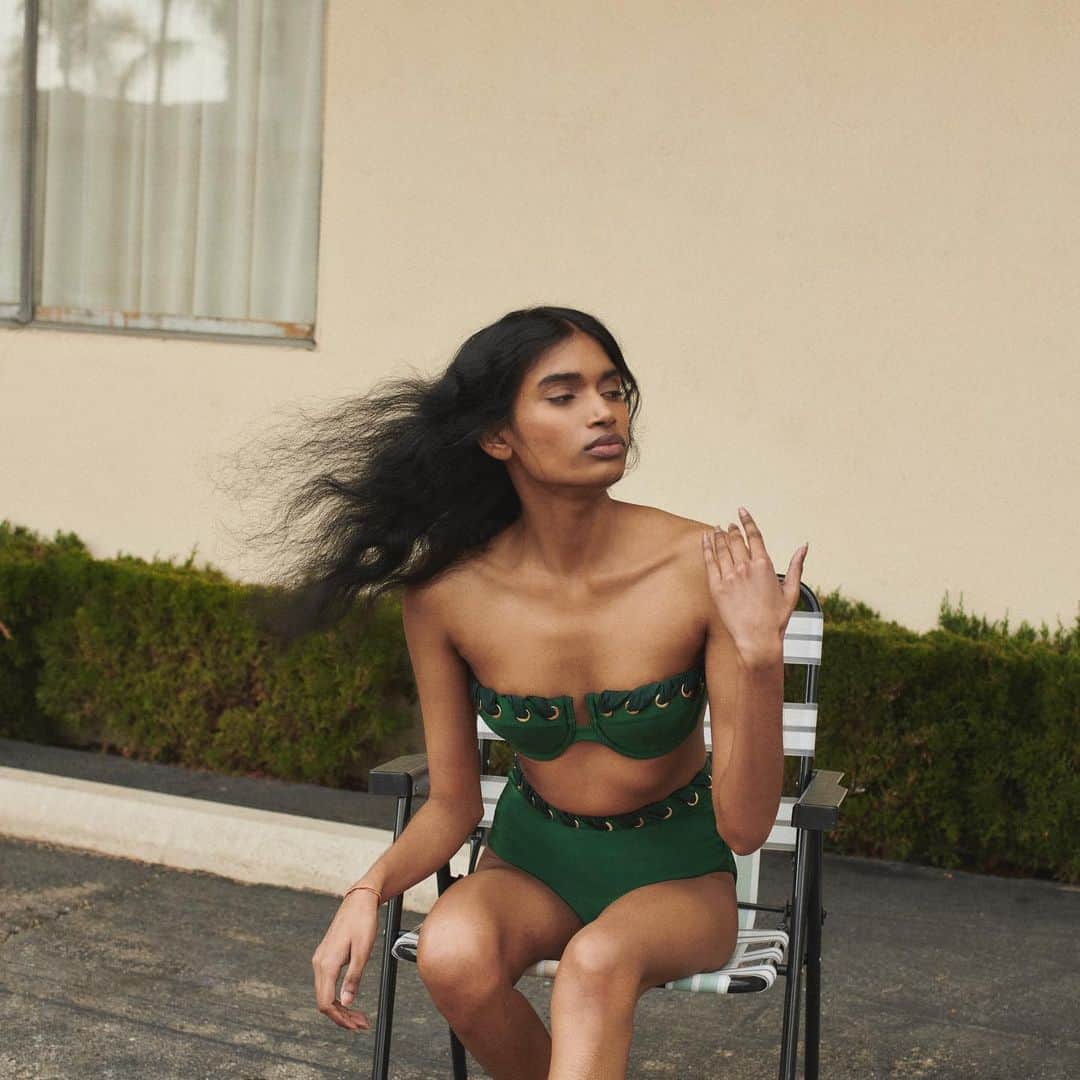Bergdorf Goodmanさんのインスタグラム写真 - (Bergdorf GoodmanInstagram)「IN THE SWIM 🌊 Make a splash with sets by @zimmermann like the Devi—a balconette top and high-waisted bottom with laced eyelets in a surge of color.」5月31日 0時22分 - bergdorfs