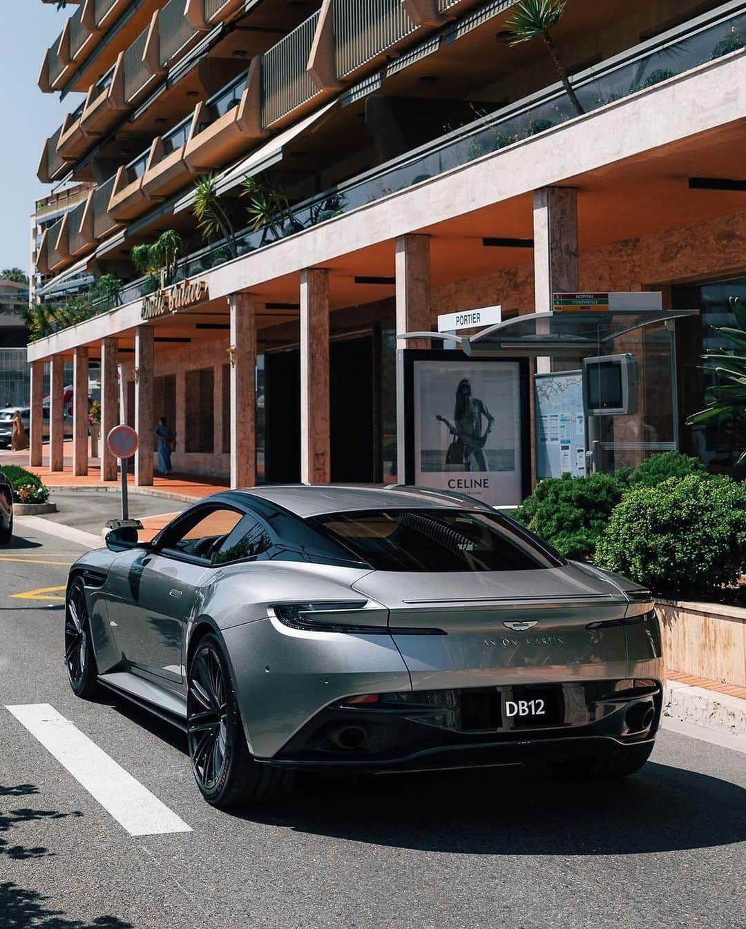 CarsWithoutLimitsさんのインスタグラム写真 - (CarsWithoutLimitsInstagram)「The all new Aston Martin DB12  📸 @astonmartinmonaco   #carswithoutlimits #astonmartin #db12 #astonmartindb12」5月31日 0時23分 - carswithoutlimits