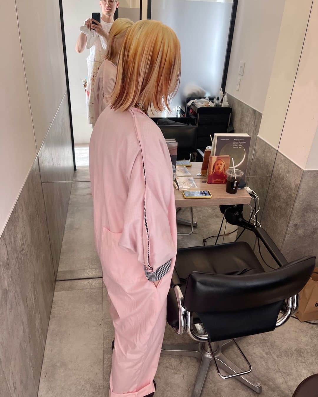 のインスタグラム：「にゅー👩三毛🐾」