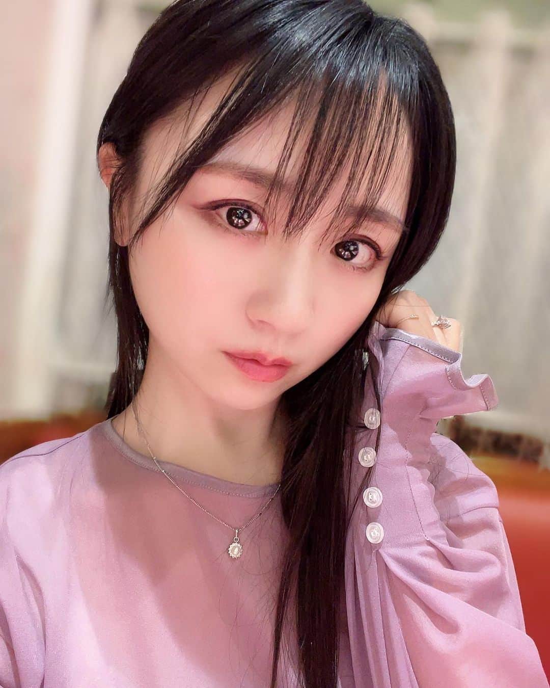 久保亜沙香のインスタグラム：「トルコランプ屋さんからのミュート配信でした🤫 見守ってくれたみなさん、応援してくれたみなさん、ありがとう🤫💕  https://t.co/DtZLqJS8SZ  https://innocent-web.shop/?mode=grp&gid=2591188」