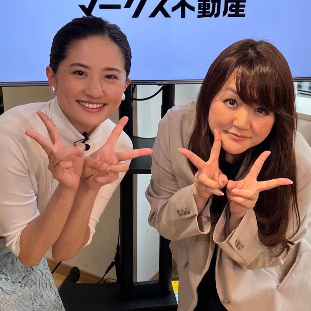 なちゅさんのインスタグラム写真 - (なちゅInstagram)「BSｲﾚﾌﾞﾝ 「耳より！Bizトレンド」出演します👂 6月2日(金)21時54分～22時00分 「耳より！Bizトレンド」は毎週、トレンドの商品やサービスなどを多面的に紹介している番組です！  不動産の可能性を追求し、世の中の困りごとを解決する会社として、マークス不動産が紹介されます🏠✨ @marks_inc.official   御用達不動産について御説明させて頂きました🎩✨  花原代表 @khanahara さわやかに出演してました！✨ ぜひご覧ください！  槙ちゃん @ayana_maki  可愛いかったー♡⃛ ありがとう⸜🌷︎⸝‍  マークス社員の採用もしてます🏢✨  @arimado.22916    #Bizトレンド  #bsイレブン」5月31日 0時56分 - nachudesu1223