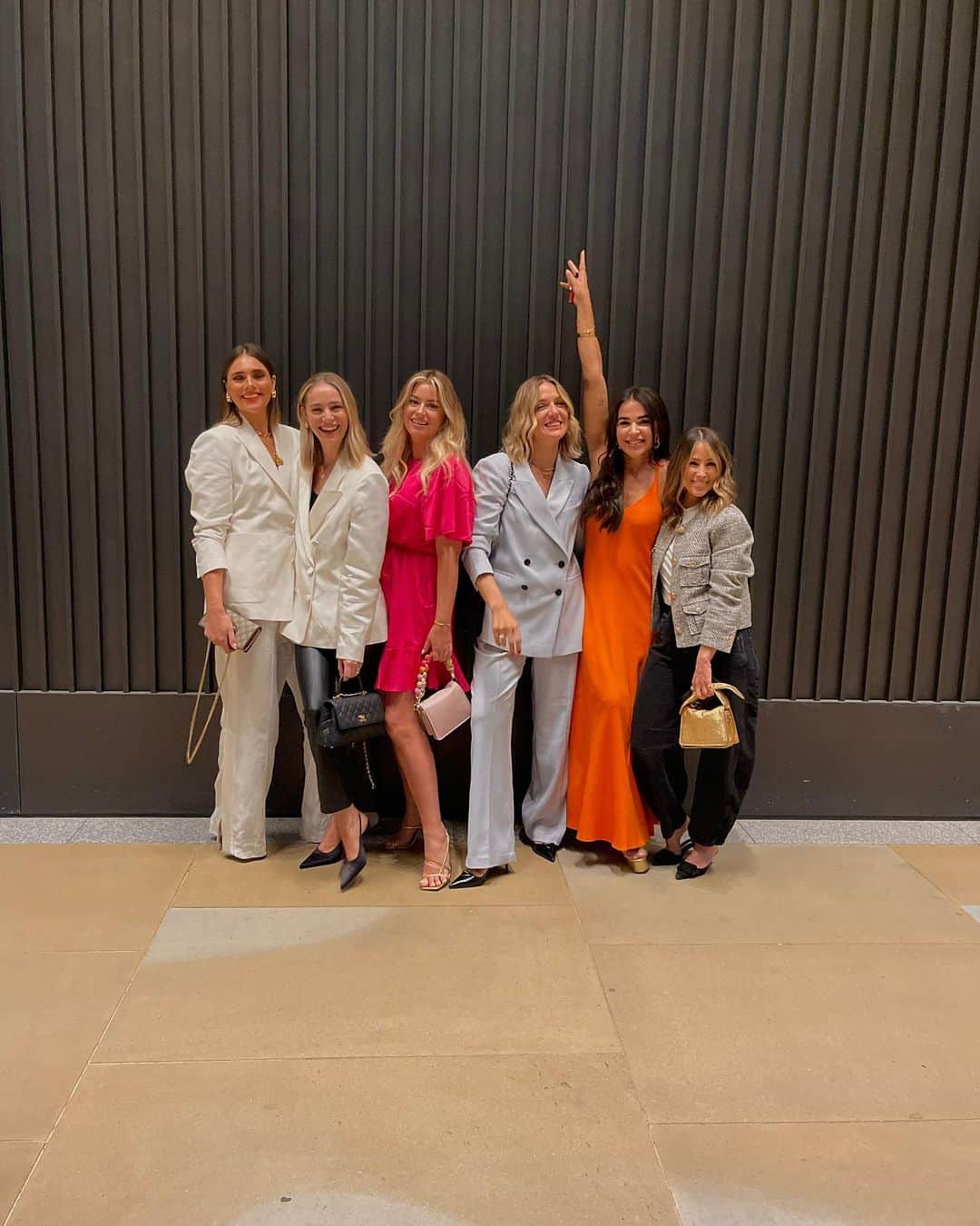 Ted Bakerのインスタグラム：「Moments that create memories. 🧡  Having the best time with @pascale.banks @themumlife_styled @msrachelstevens @life_with_ivycoco @lucy.nicholls_ @annabremwilson as part of our 'Make It A Moment' campaign #TedBaker #MakeItAMoment」