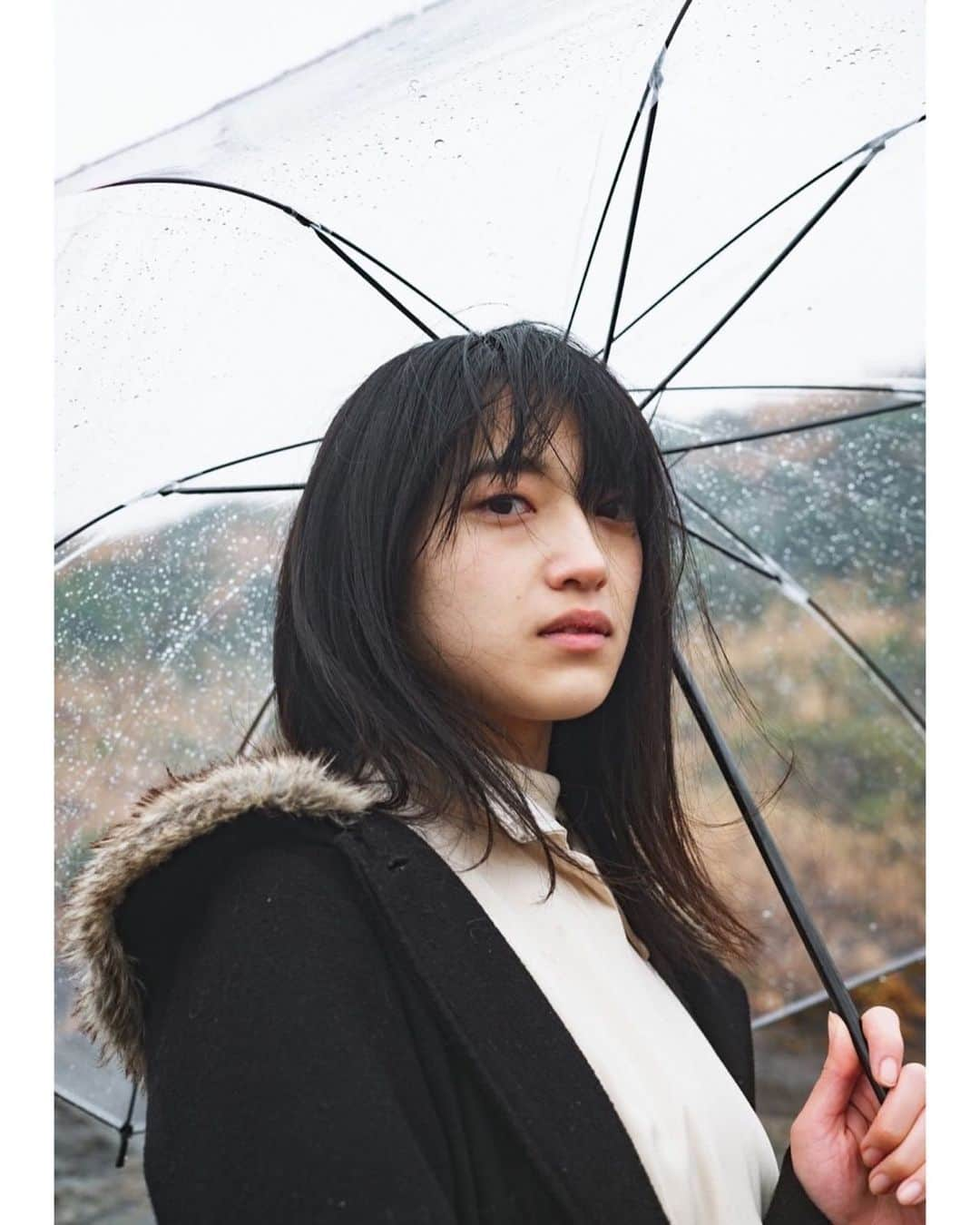 平田純さんのインスタグラム写真 - (平田純Instagram)「梅雨ですねー☔️   #雨  #傘  #モデル  #被写体  #撮影  #me  #photography  #photo  #自分  #model  #fashion  #japan  #japanese  #rainy  #rainyday  #rainyseason  #撮影  #shoot  #shooting  #shootlife  #ロケ  #ロケーションフォト  #blackhair  #blackhairstyles  #modelshoot  #modellife  #hair  #natural  #黒髪  #一重」5月30日 16時50分 - ayabon328