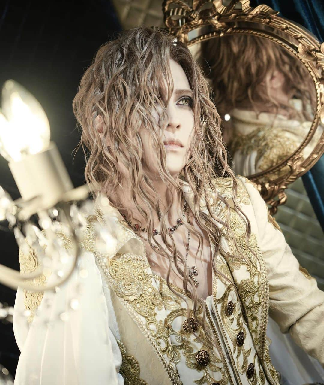 KAMIJOのインスタグラム：「#KAMIJO #Versailles  Artist Photo  another cut」