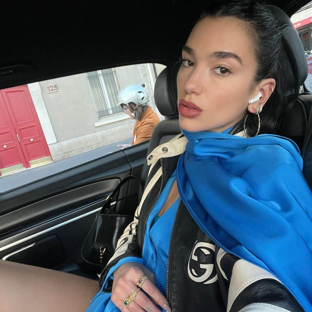 デュア・リパさんのインスタグラム写真 - (デュア・リパInstagram)「🇫🇷💋」5月30日 17時28分 - dualipa