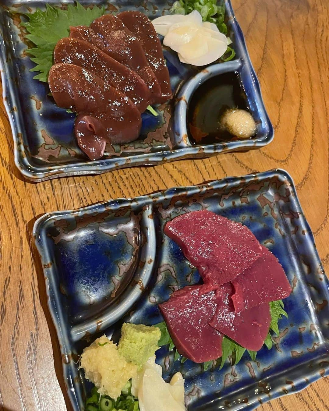 TOMOMIさんのインスタグラム写真 - (TOMOMIInstagram)「Athlete's energy source💪🏾❤️  My favorite horse meat specialty store @umacha_11 ✨  I charged the power with the best full course😋🍴  For the Spartan Race 🇨🇦50K⛰ @spartanrace   I win the I will do my best to win the ULTRA 50km category for the second year in a row✊🇯🇵✨  #SPARTANRACE  －－－－－－－－－－－－－－－－ アスリート女子会💕👭 私のお気に入りの馬肉専門店 #馬ちゃ さんに スパルタンレーサーのほのかちゃんと行ってきました😍😍😍 @_honoka0106_   最幸のフルコースでパワーチャージできて大満足でしたっ😋🍴  6/17 スパルタンレース🇨🇦50Kに向けて⛰ @spartanrace   ULTRA 50km 2大会連続優勝🏆 目指して頑張ります✊🇯🇵✨  #World #JAPAN #spartan #spartanrace #mountain #runner #athlete #ultramarathon  #running #marathon #Trailrun  #runner #japan #champion  #尾藤朋美 #日本代表 #アスリート #ランナー #ウルトラマラソン #ウルトラランナー  #世界一への道 #スパルタンレース #アスリート #世の中で最も過酷なシリーズ好き」5月30日 18時06分 - tomomi_fitness