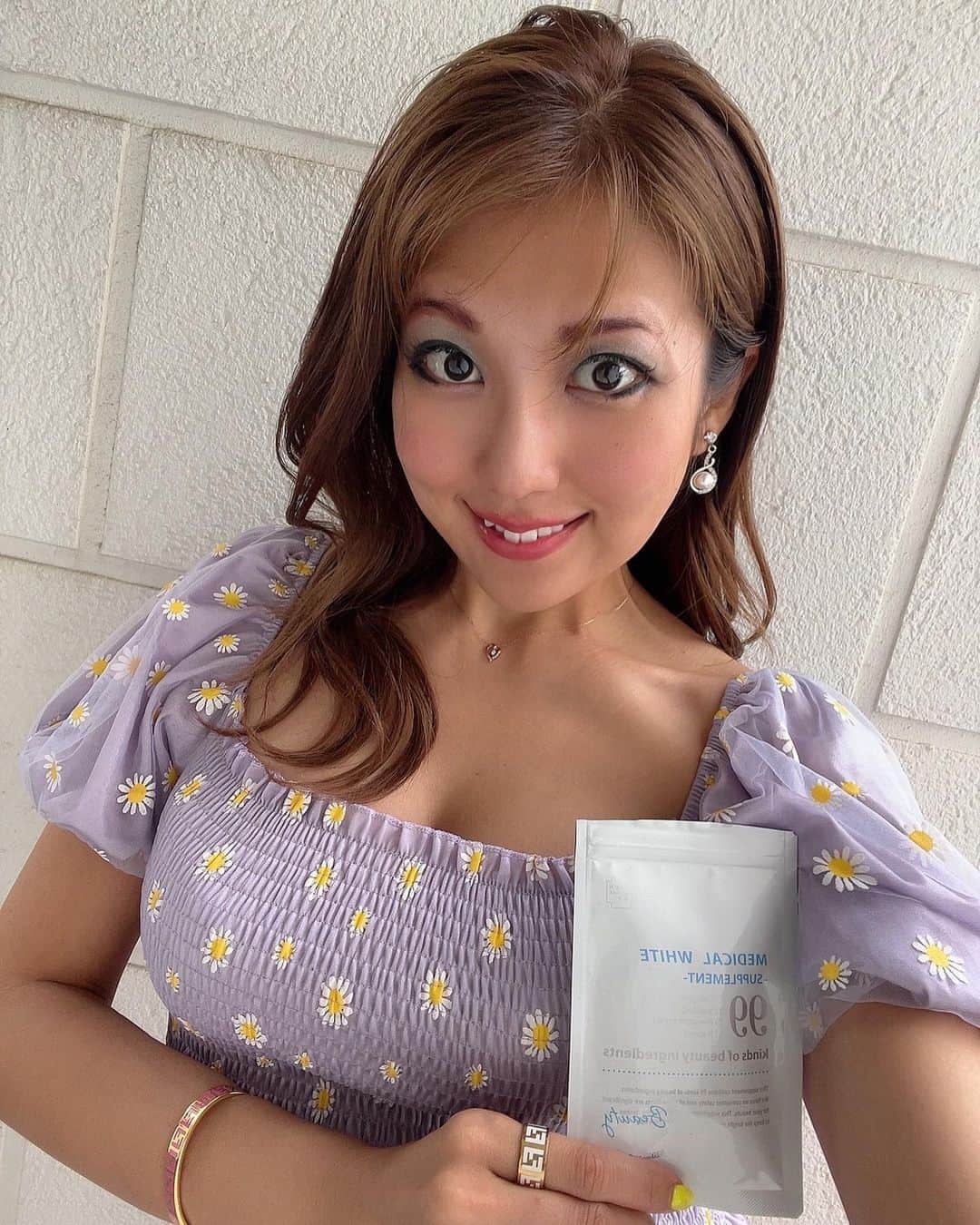 のインスタグラム：「#日焼け止めサプリメント  の#ホワイトサプ99 だよ💖🧚‍♂️💖✨️  強い日差しには、日焼け止めだけではなく、#インナーケア も大切っ💖🥰💖☀️🌈💖✨️  注目の美容素材#ブライトニングパイン と#紅景天 に加え プラセンタやコラーゲン・ビタミン・酵素・アミノ酸など、美容・紫外線に有効な成分を99種類配合 だよ💖🧚‍♂️💖✨️  PR @medical_tp200 #日焼け対策 #紫外線対策 #美容サプリ #日本メディカル研究所 #飲む日焼け止め」