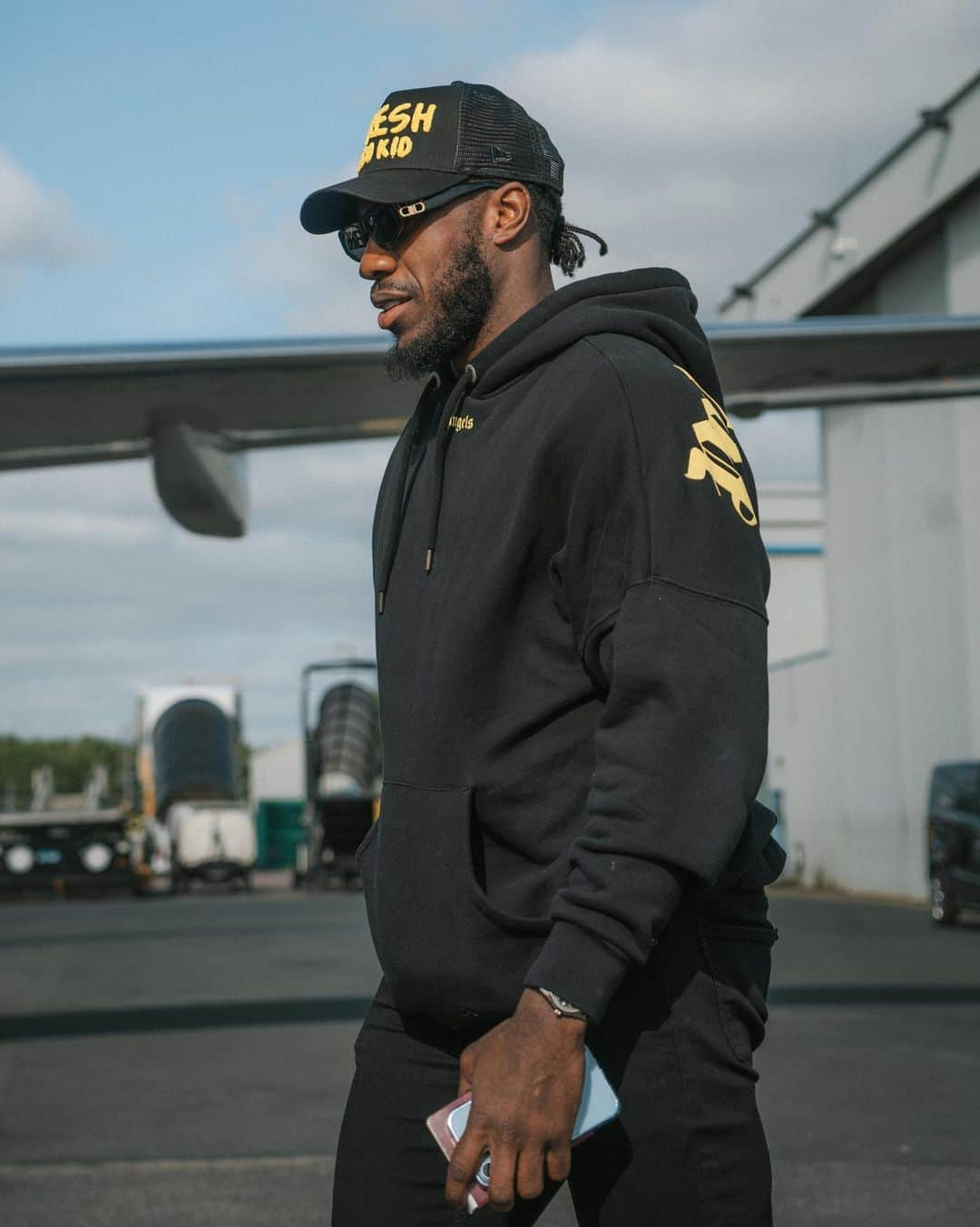 マイケル・アントニオのインスタグラム：「Just touched down 🇵🇹 🤙🏾」